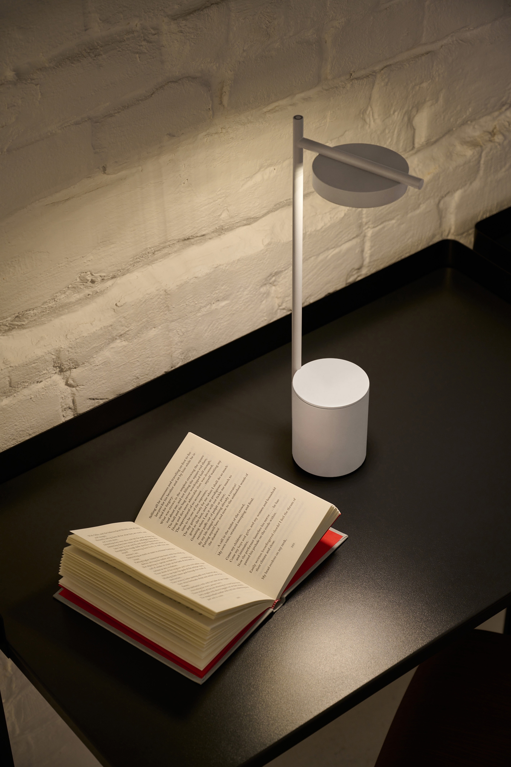 LOLLY PERSONAL LIGHT - Table lights from Herman Miller | Architonic