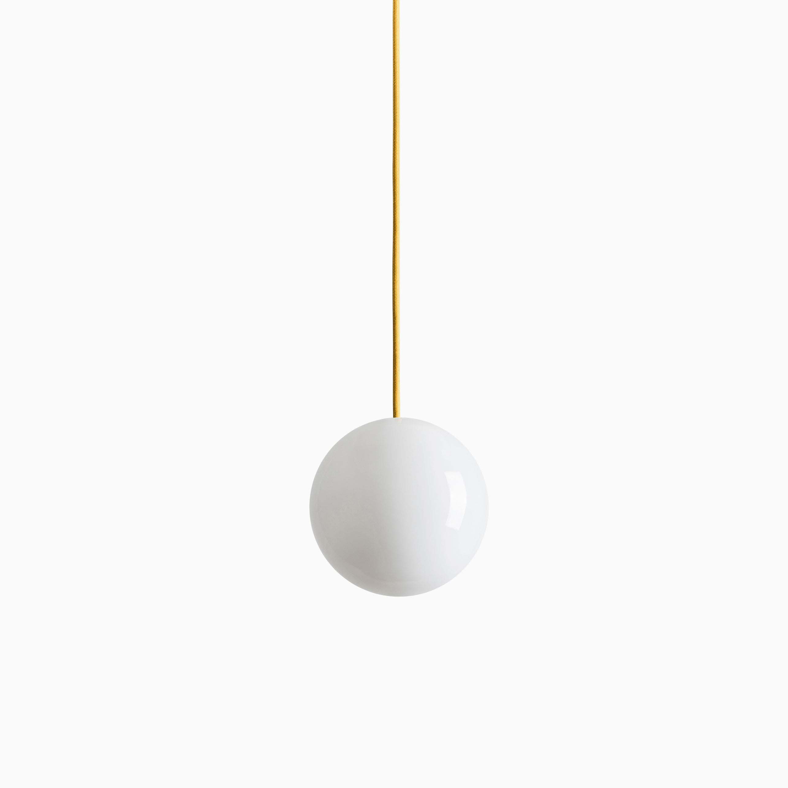 Mostrar el producto BULB lamp - Ambient Lighting Glass Sphere del fabricante MOR Design