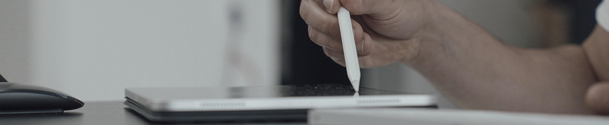 Discover the world of manufacturer DANTHREE STUDIO