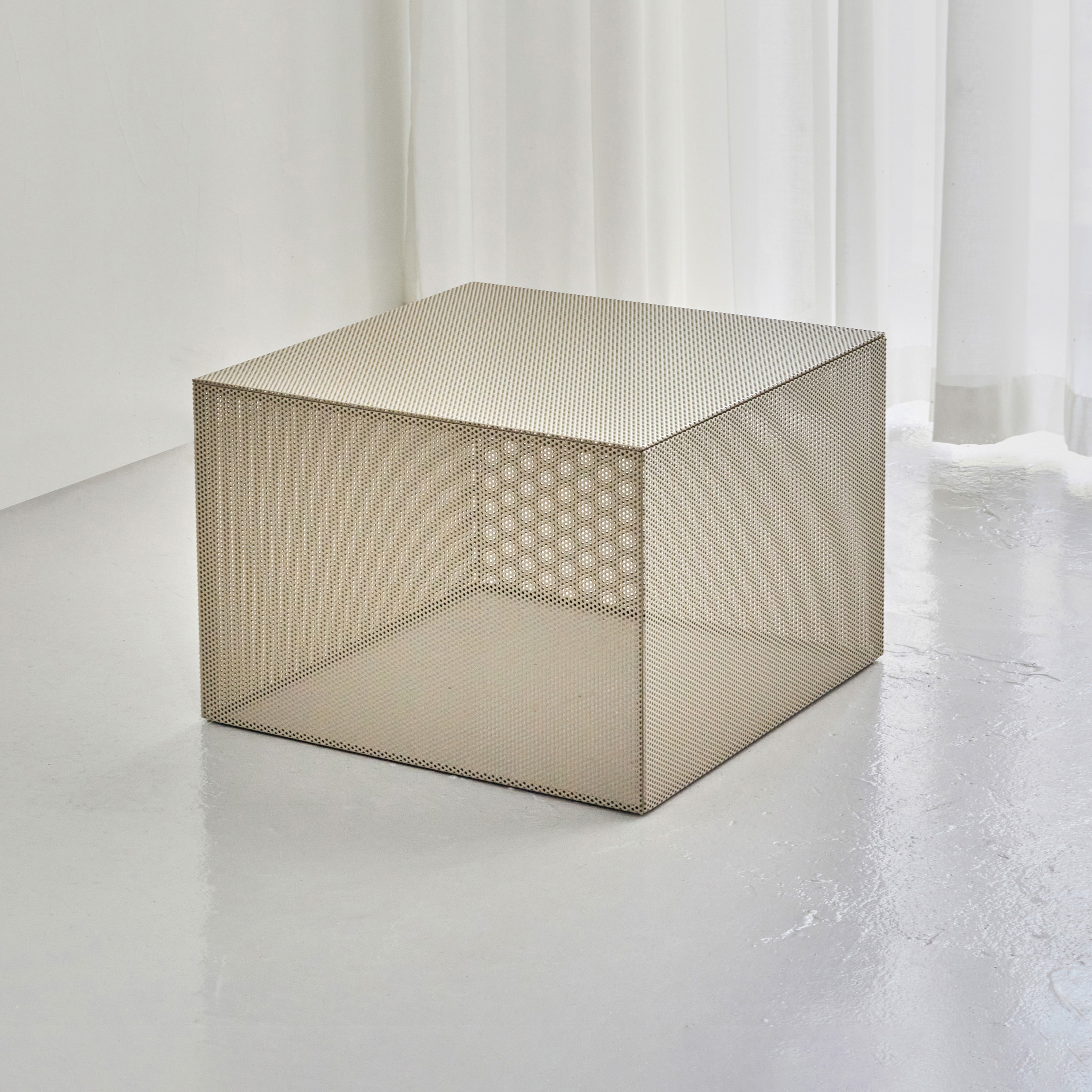 Afficher le produit Venti Coffee Table Square du fabricant FOLK