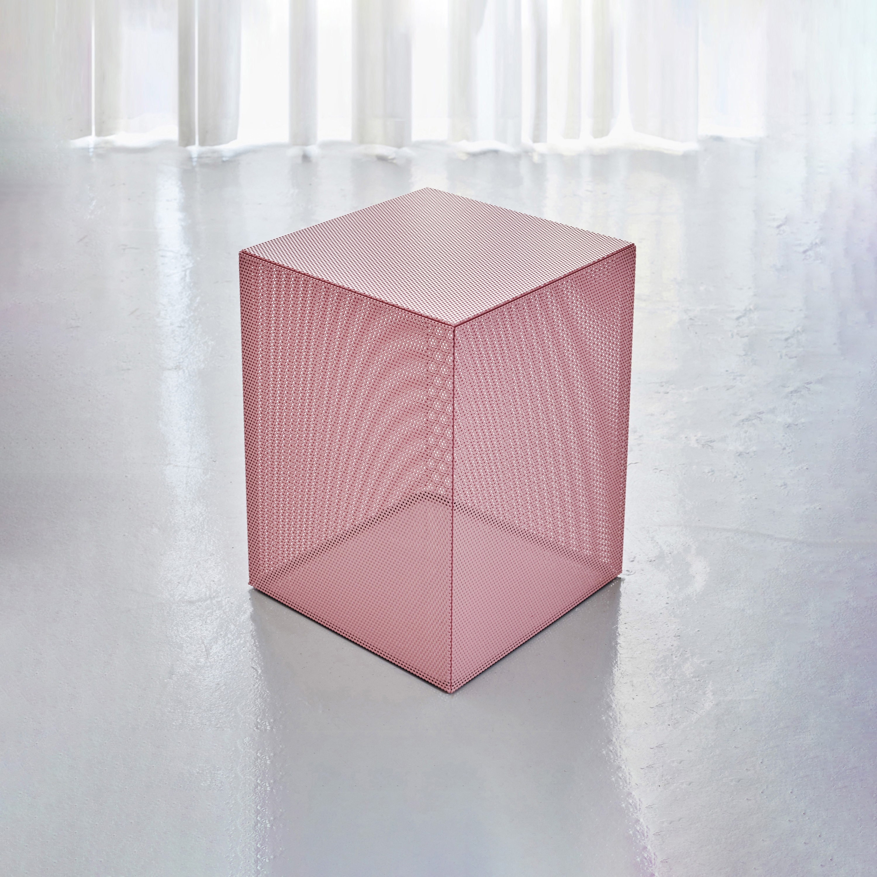 Display product Venti Side Table from manufacturer FOLK
