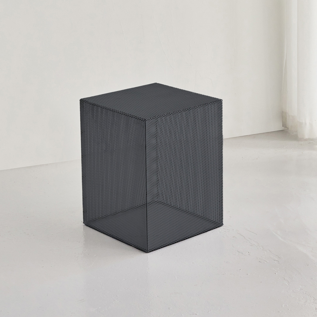 Venti Side Table