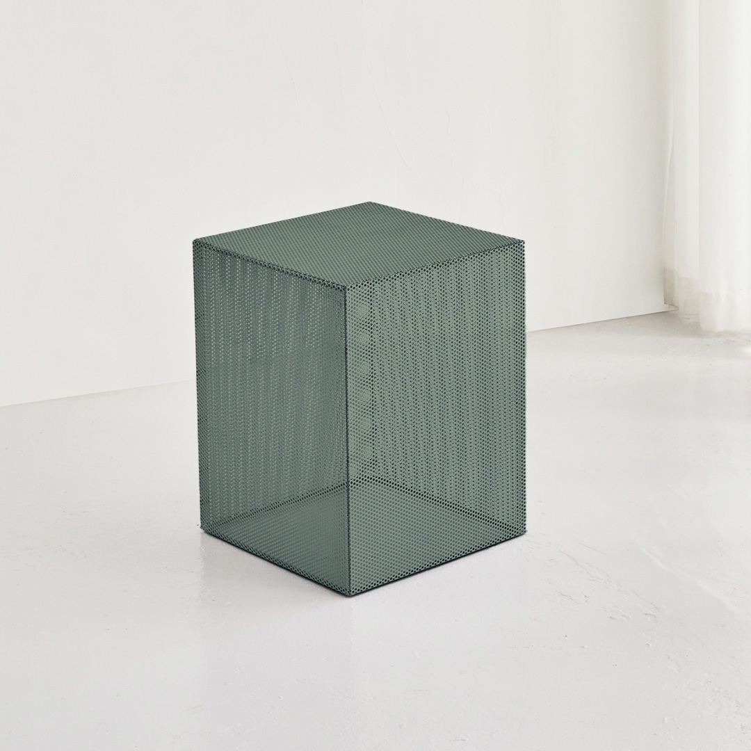 Venti Side Table