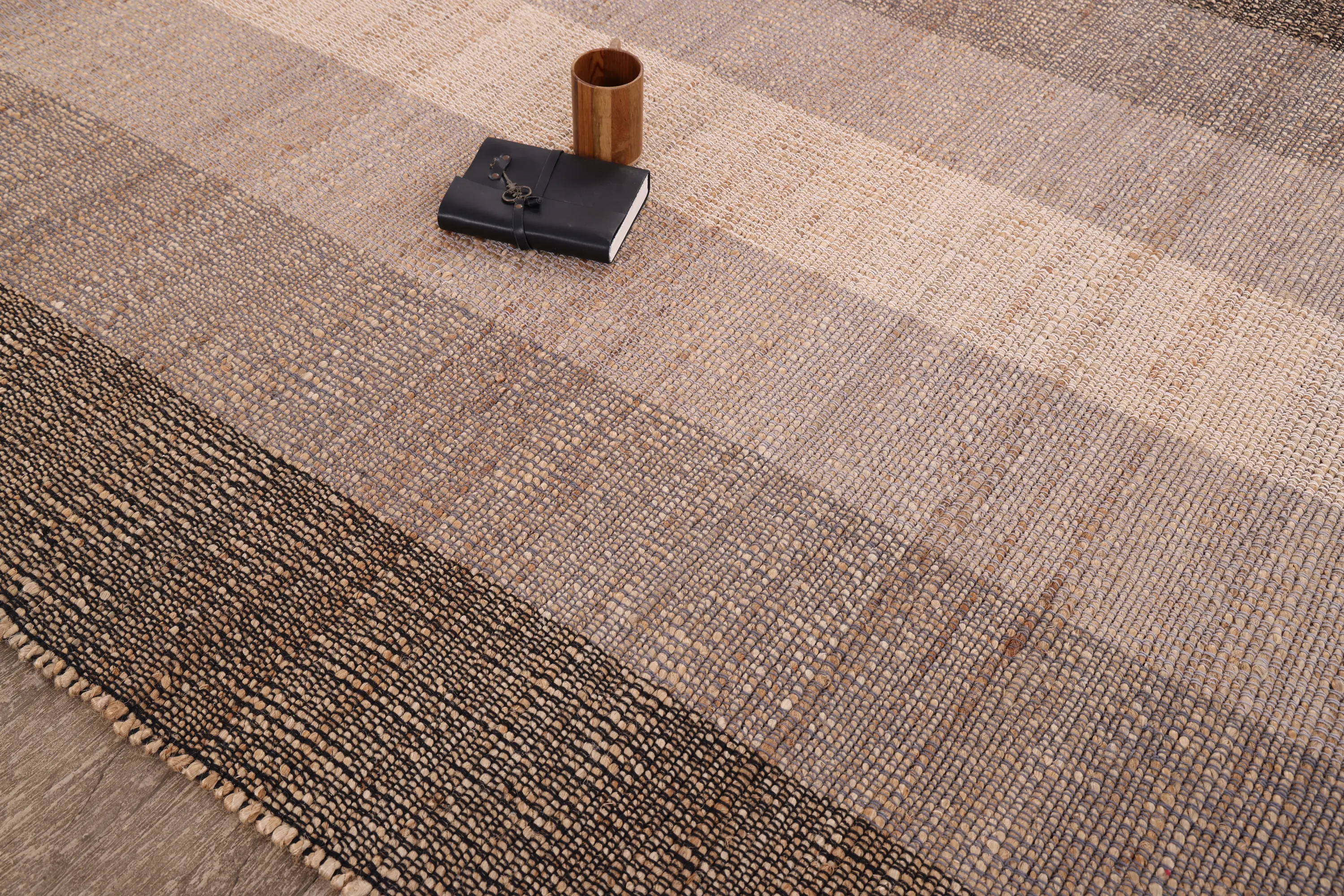 MAANA STUDIOS - SJ-DC003