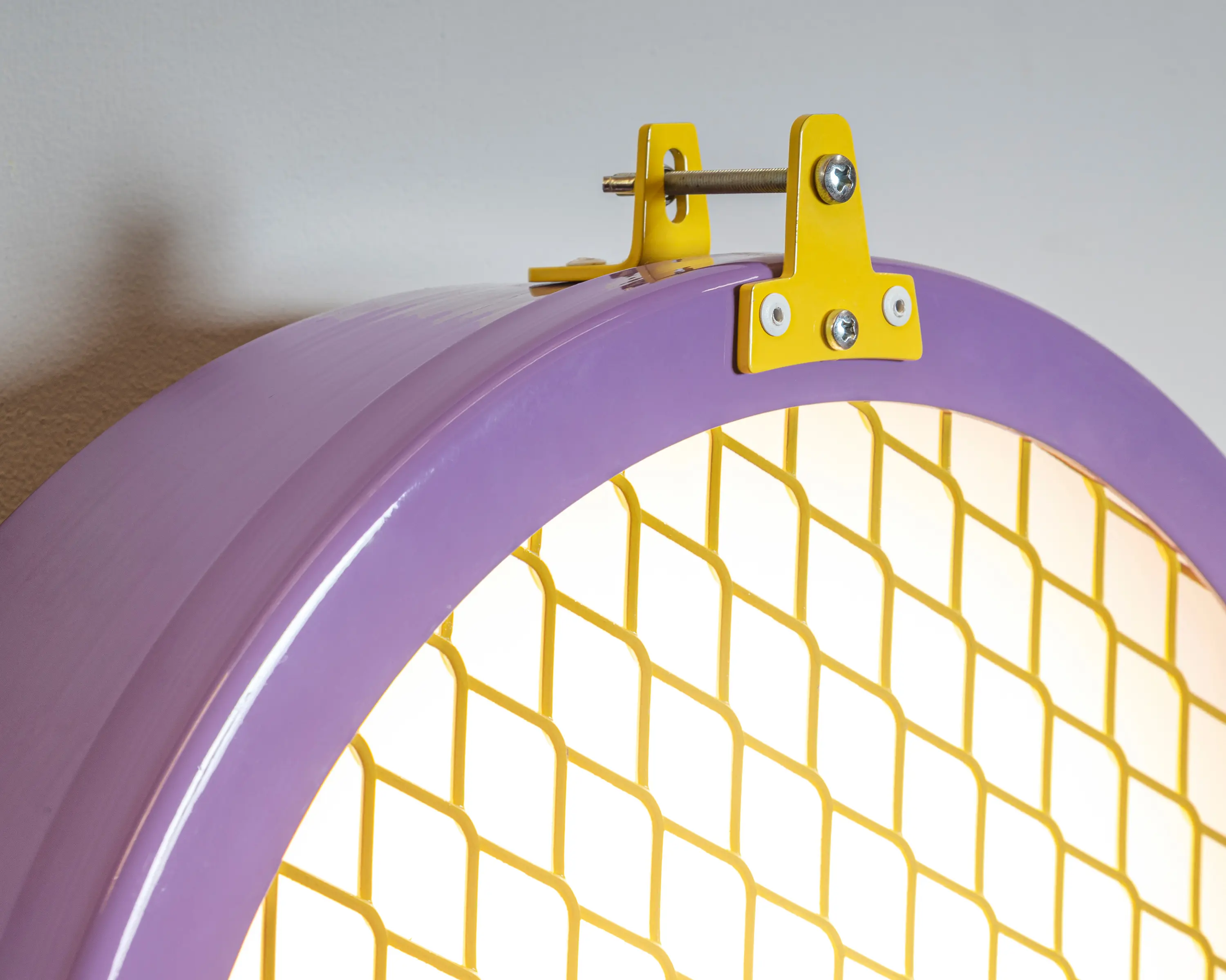 Studio Beam - Volti Round