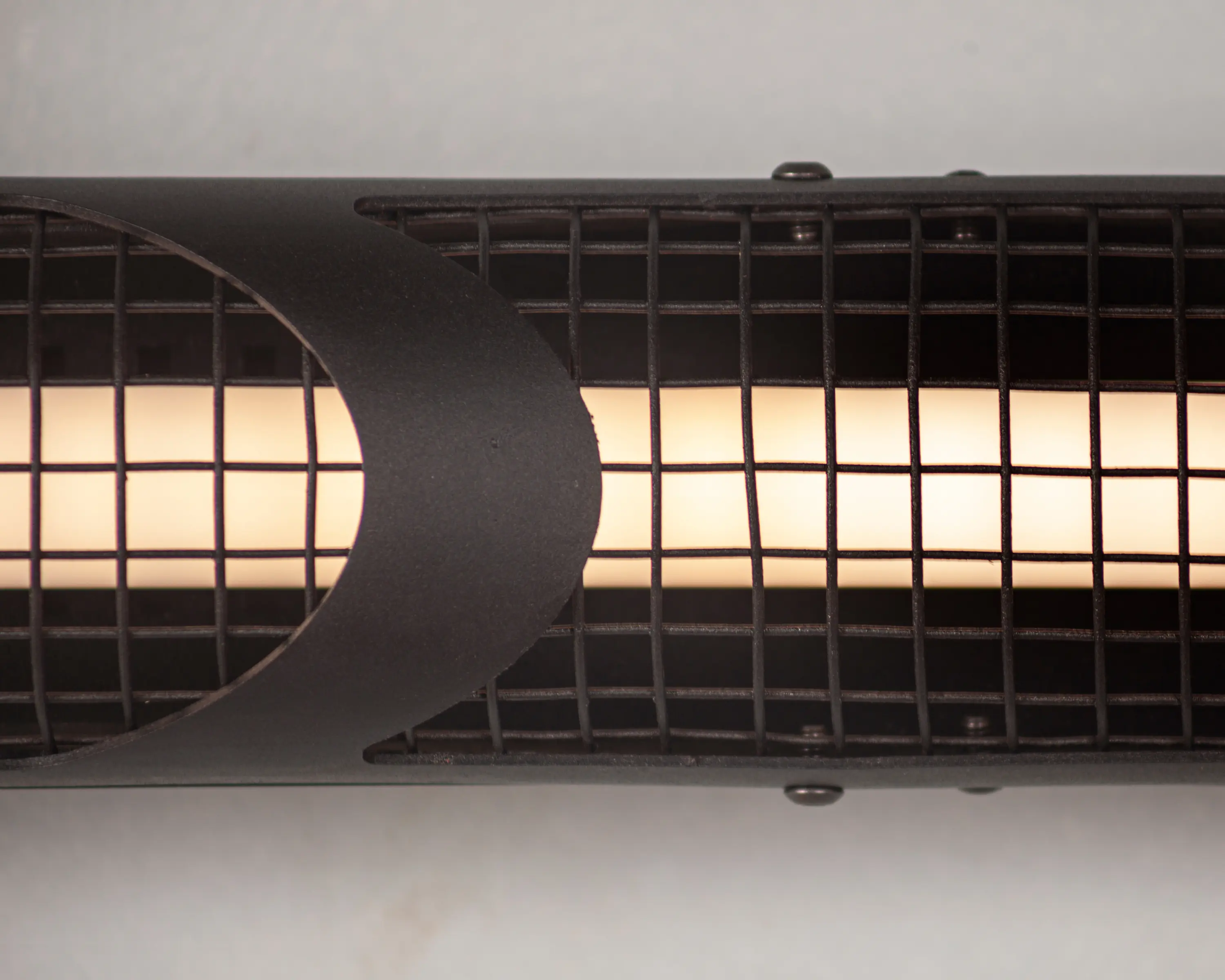 Studio Beam - Linear Wall / Ceiling | Metro
