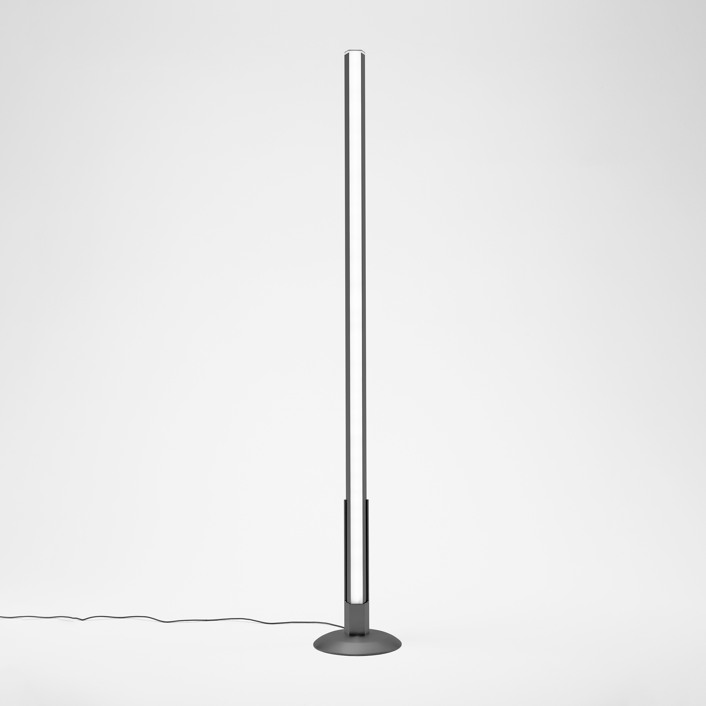 FLOOR LAMPS