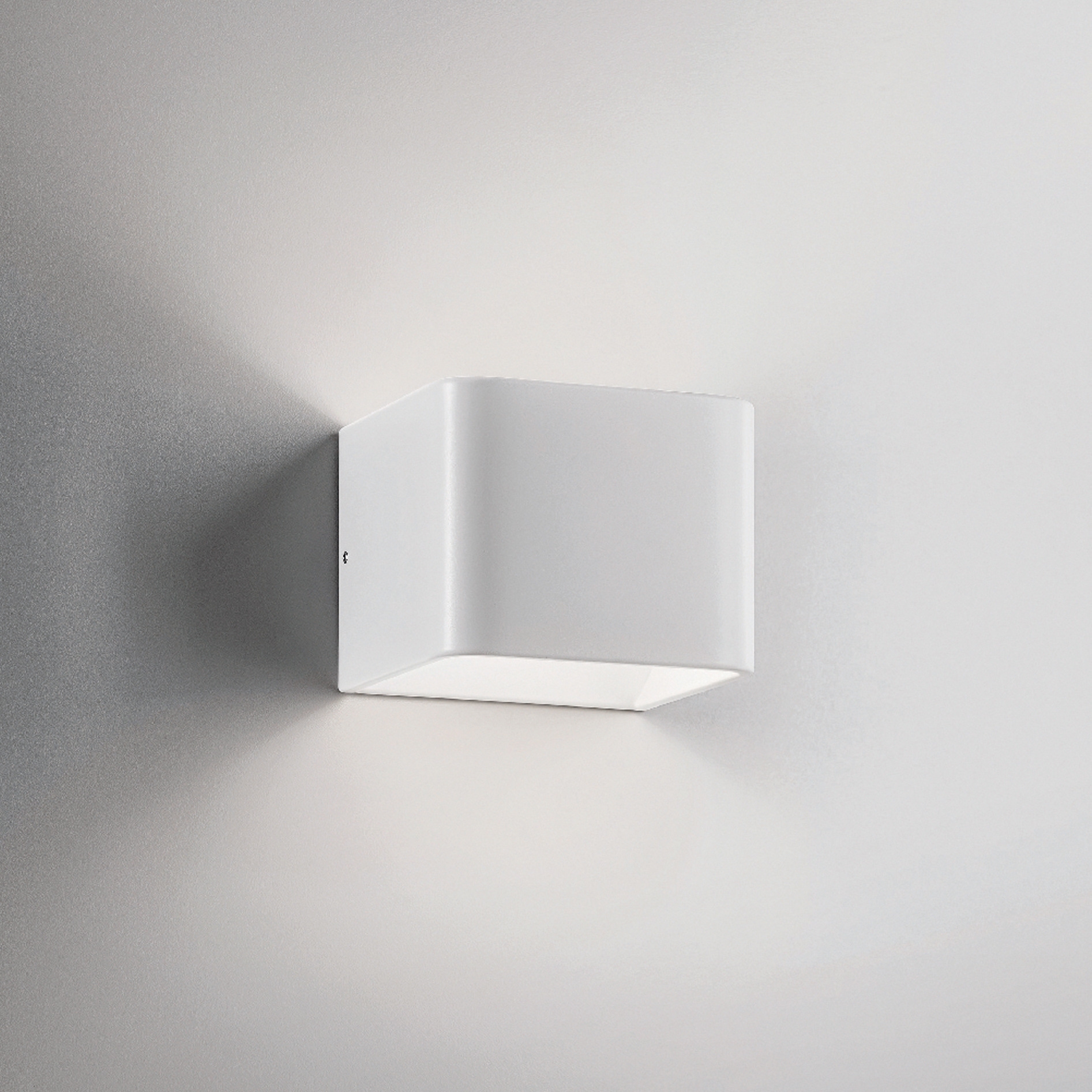 WALL LAMPS