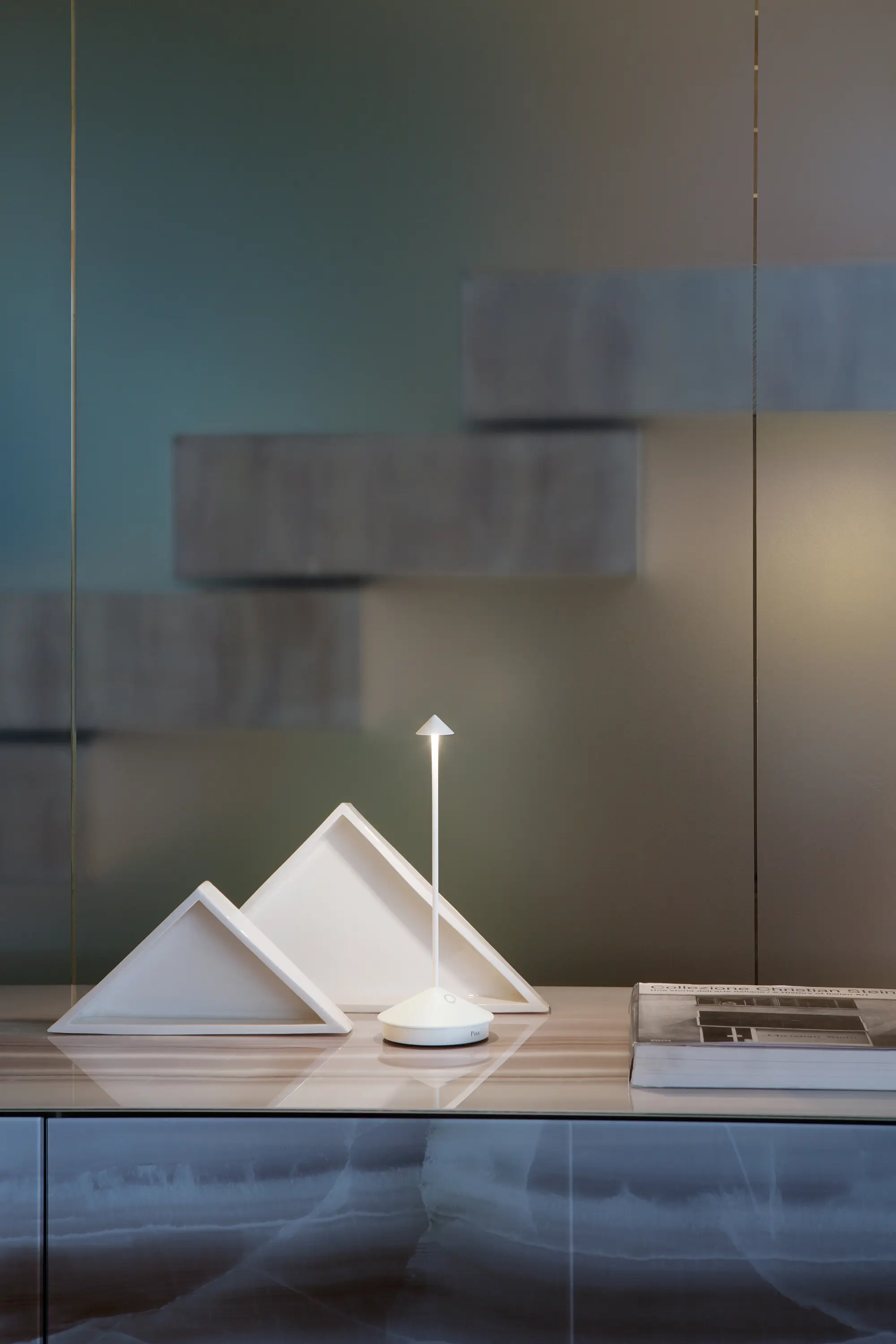 Zafferano - Pina table lamp