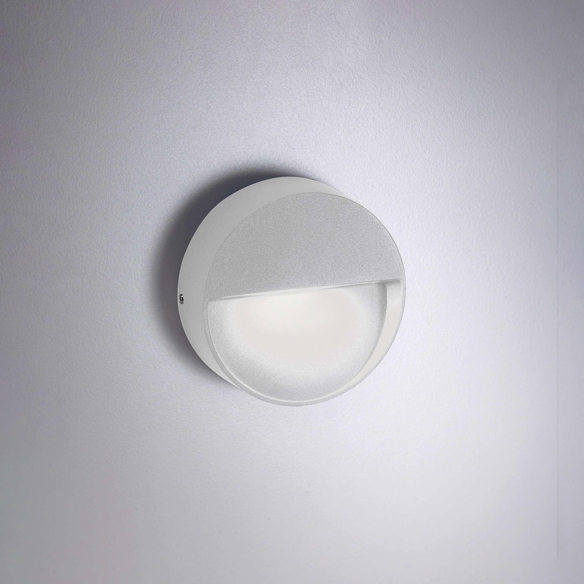 Bottom wall lamp