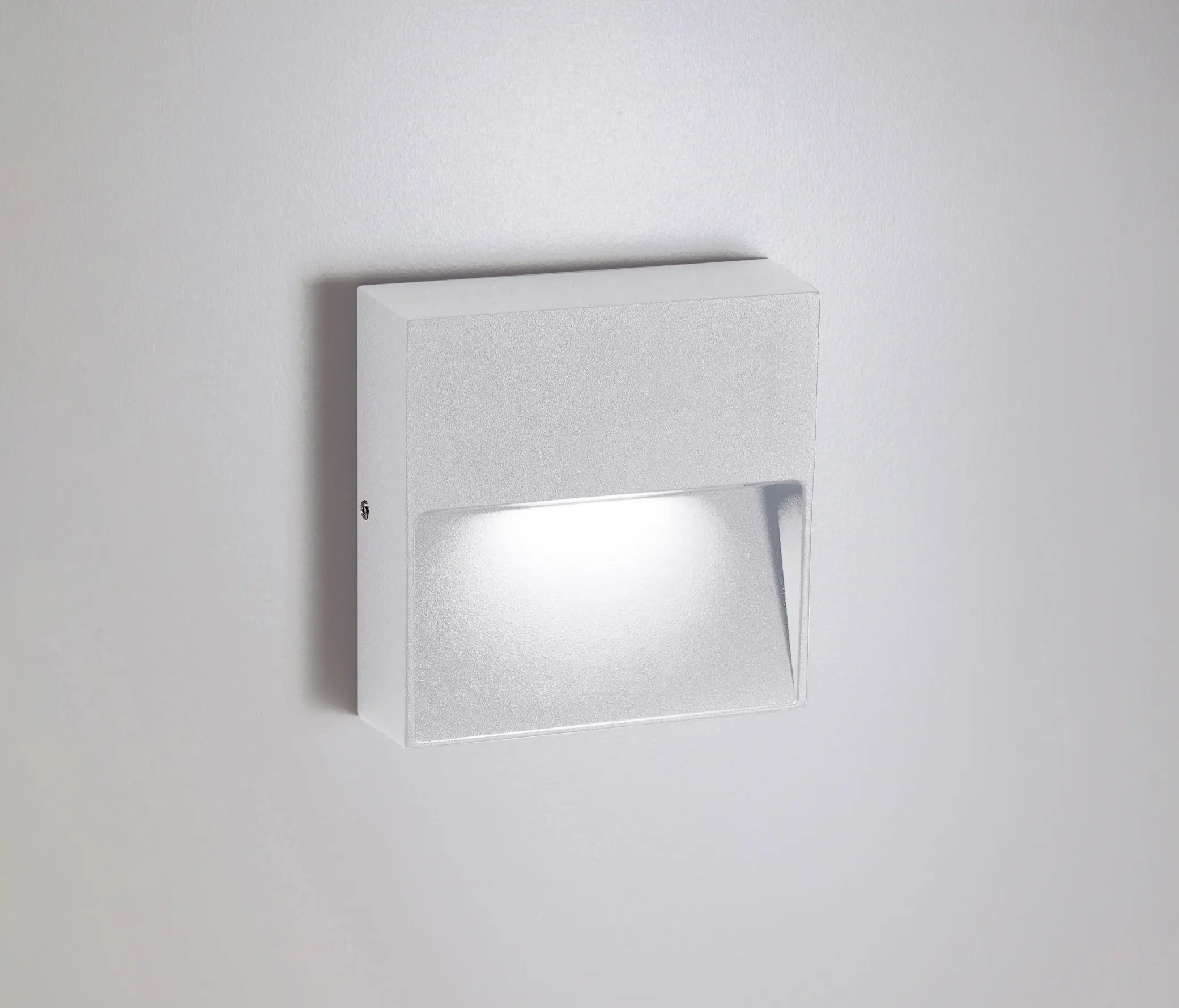 Zafferano - Bottom wall lamp