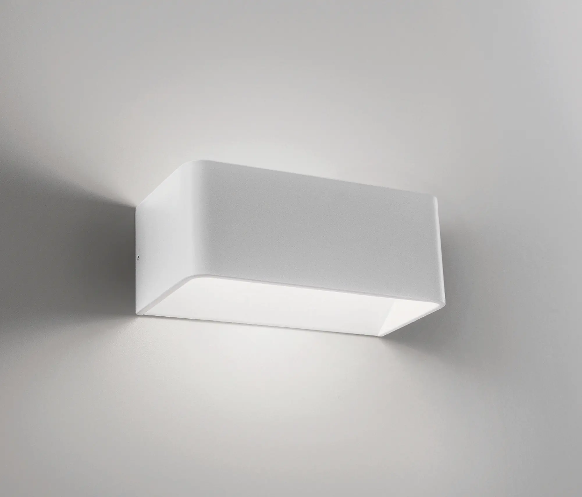 Zafferano - Cubetto wall lamp