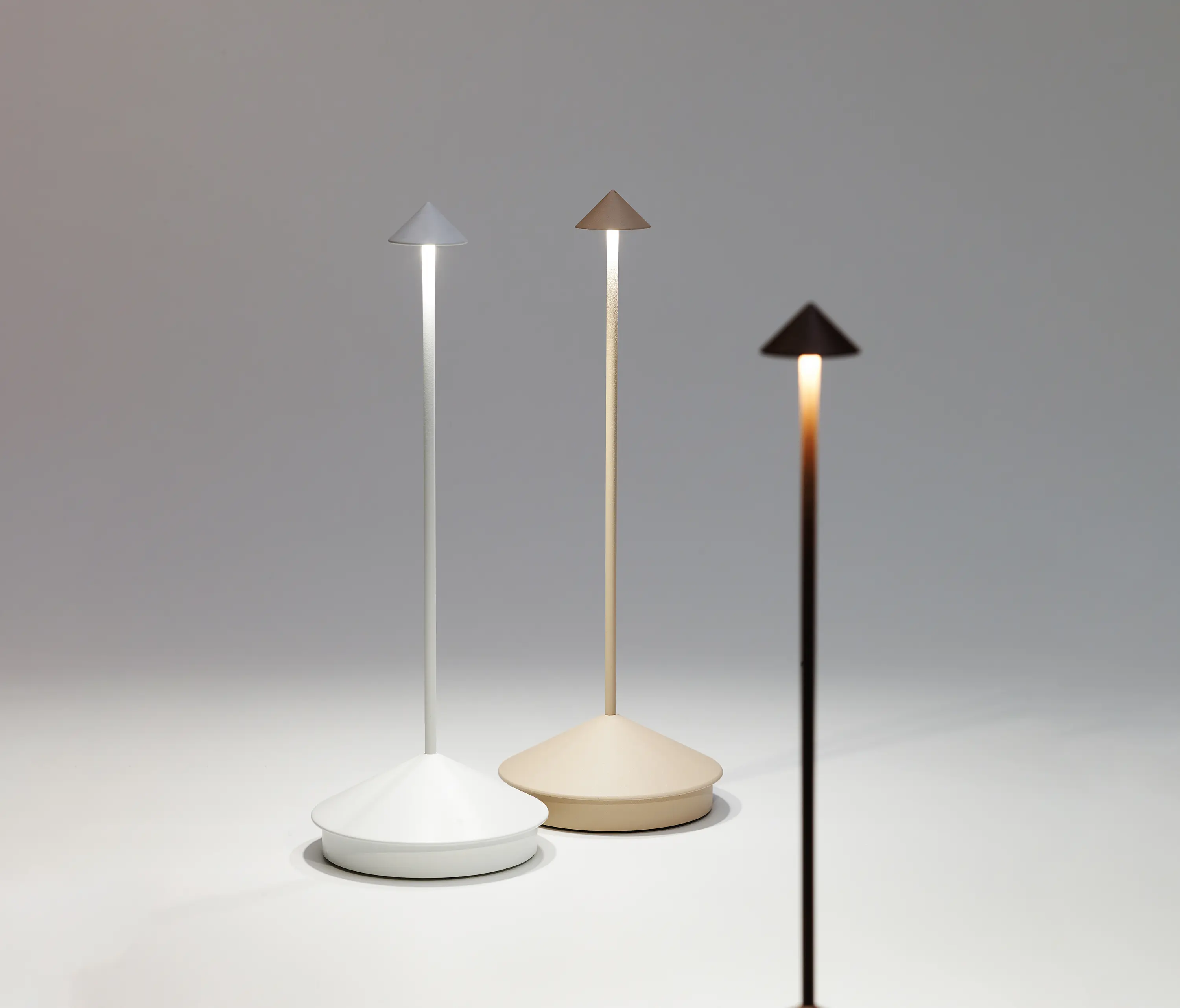 Zafferano - Pina table lamp