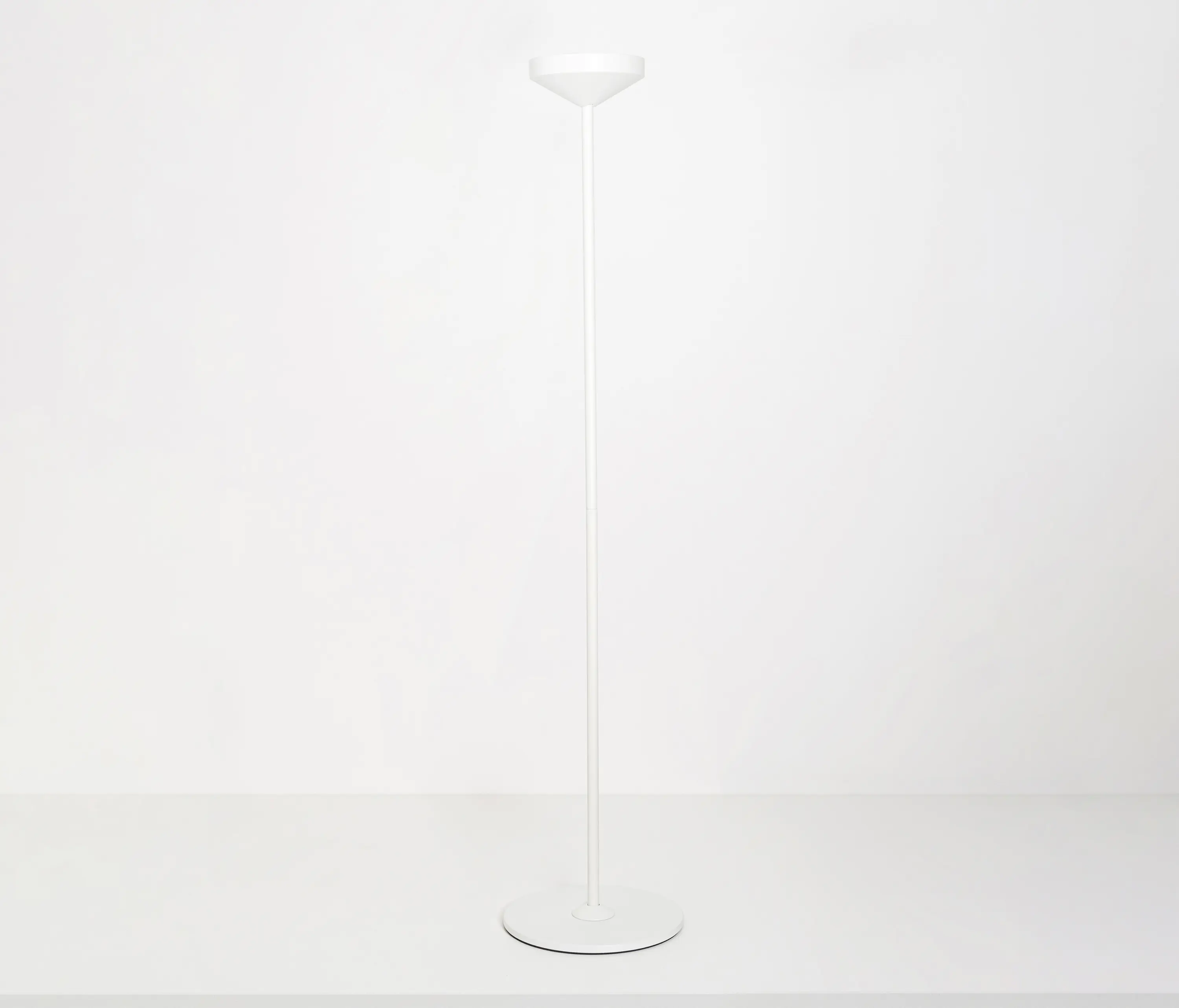 Zafferano - Pina floor stand lamp
