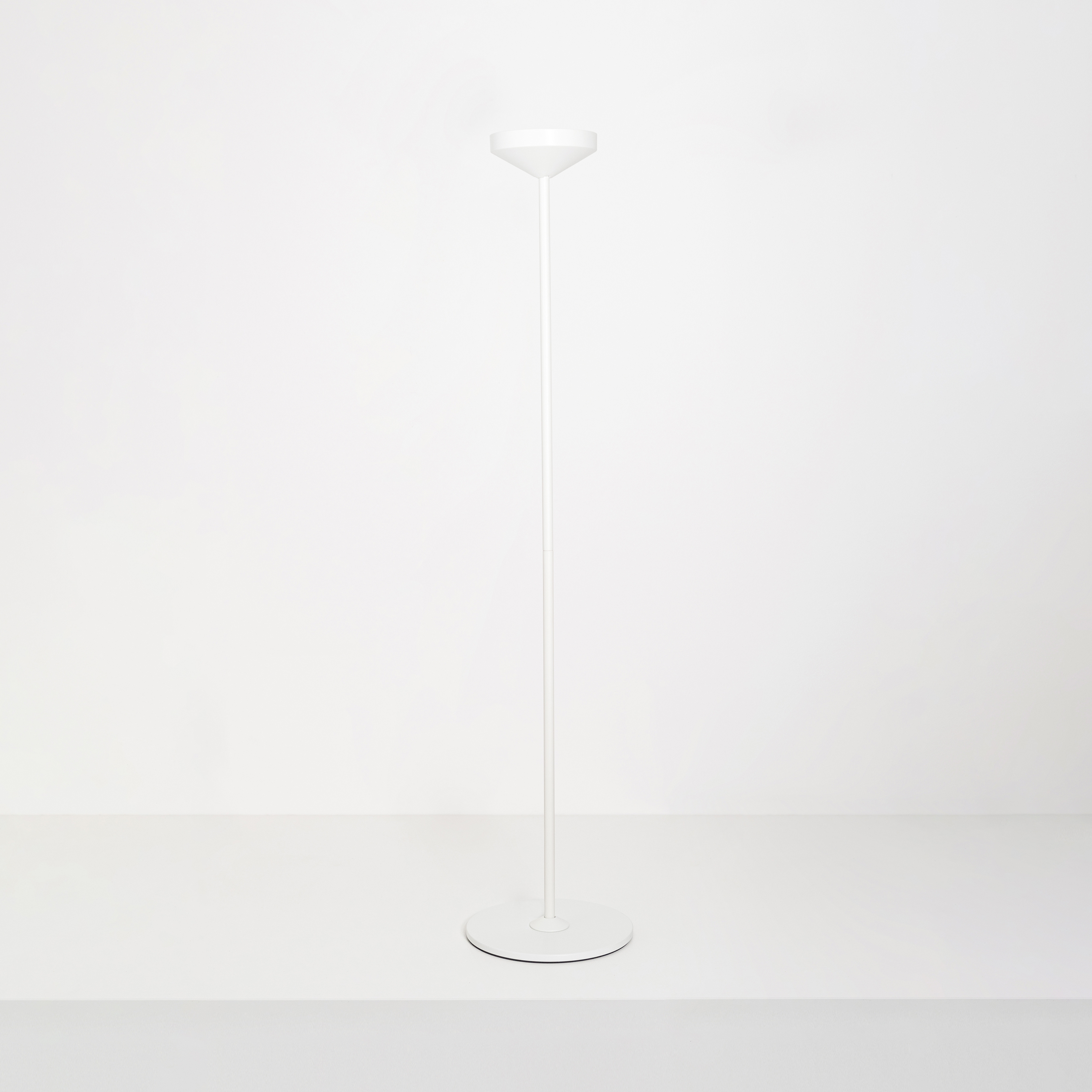 Pina floor stand lamp