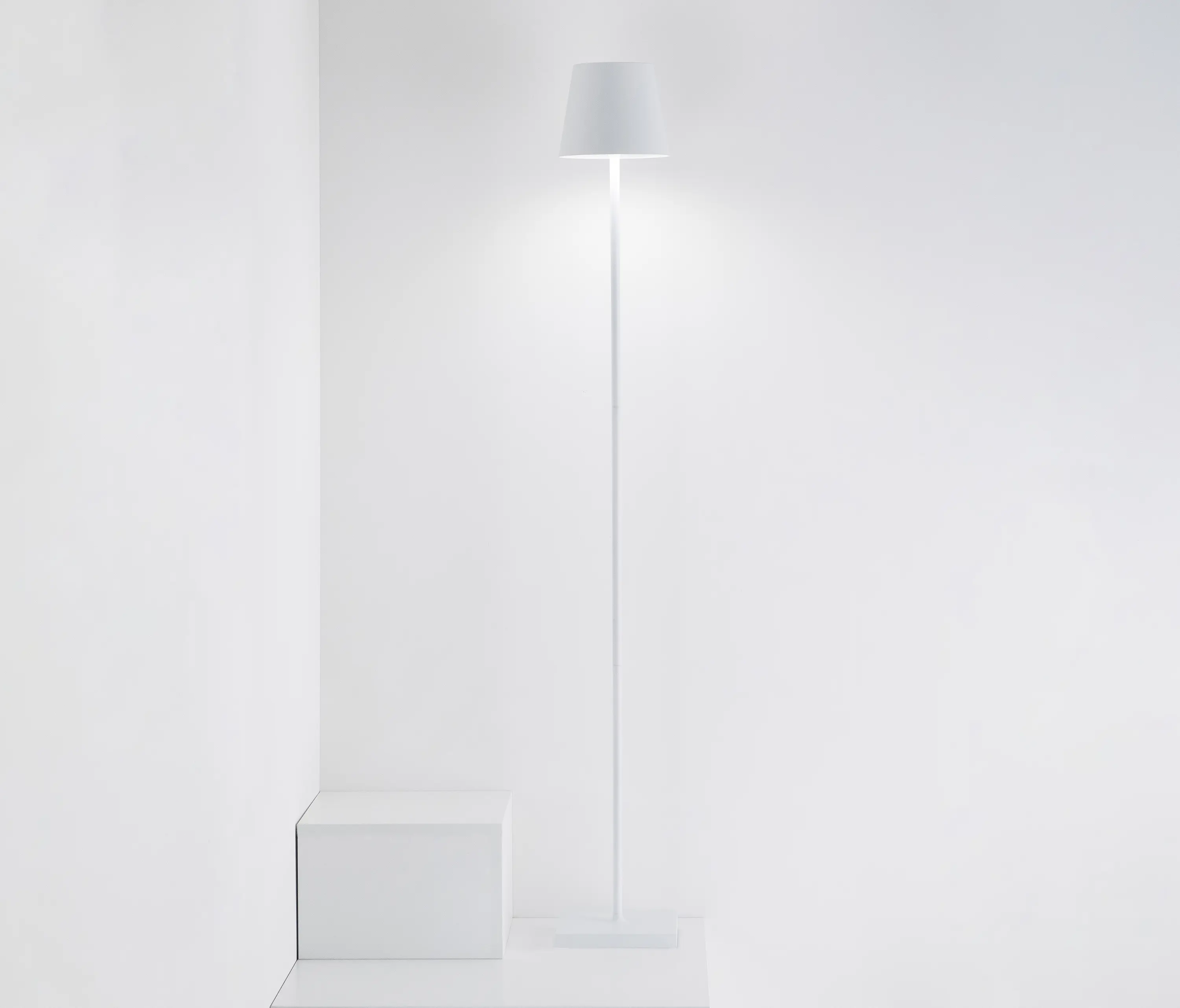 Zafferano - Poldina L floor lamp