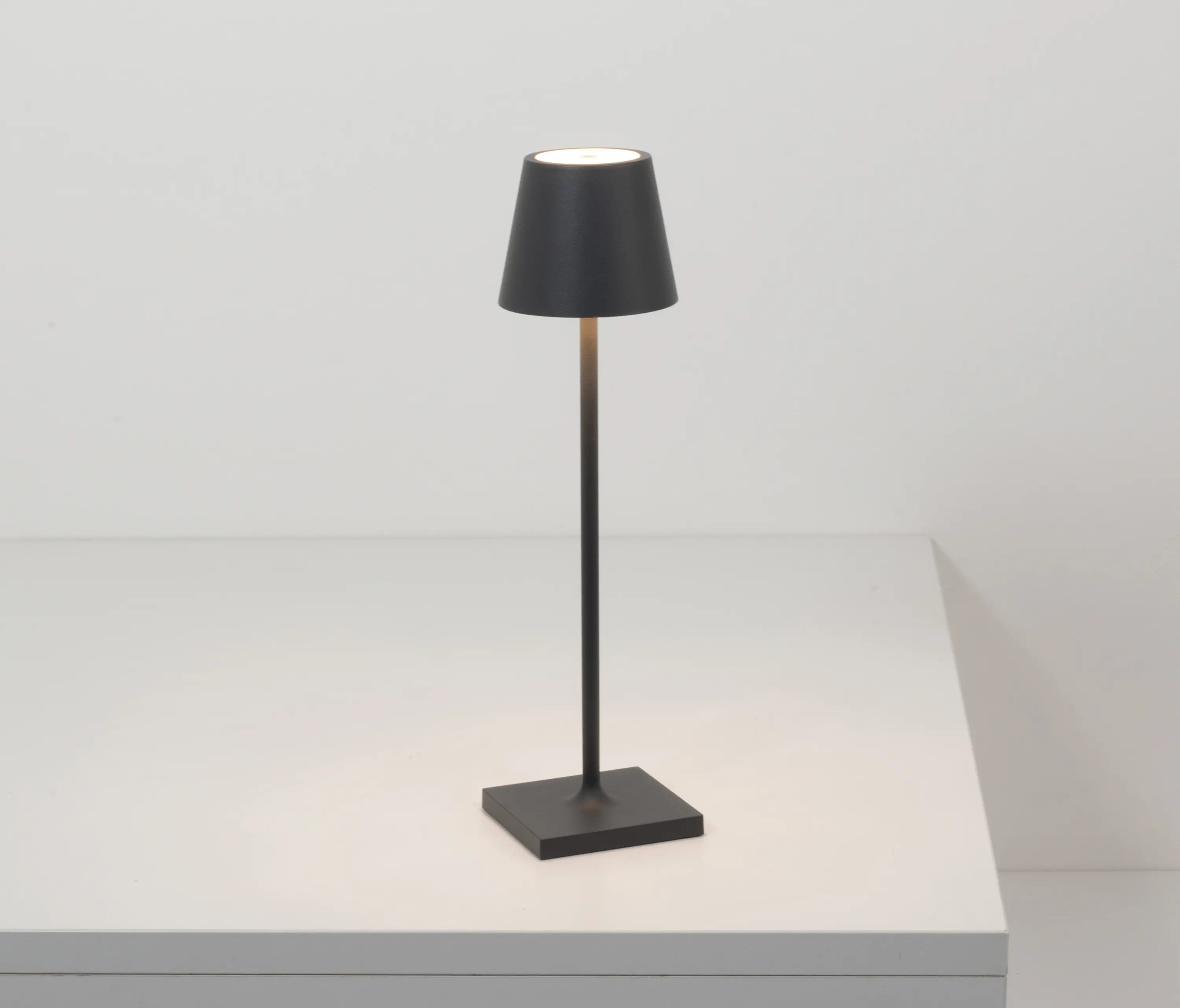 Zafferano - Poldina micro table lamp