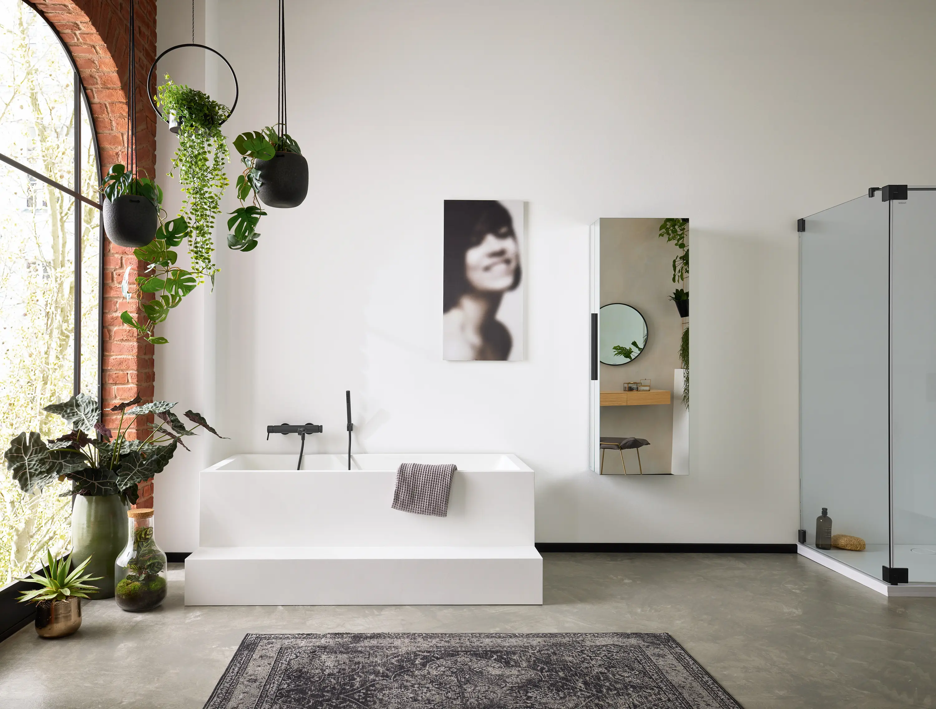 Vigour - Back-to-wall bath solid surface white 2-sided left with spout matt white with step