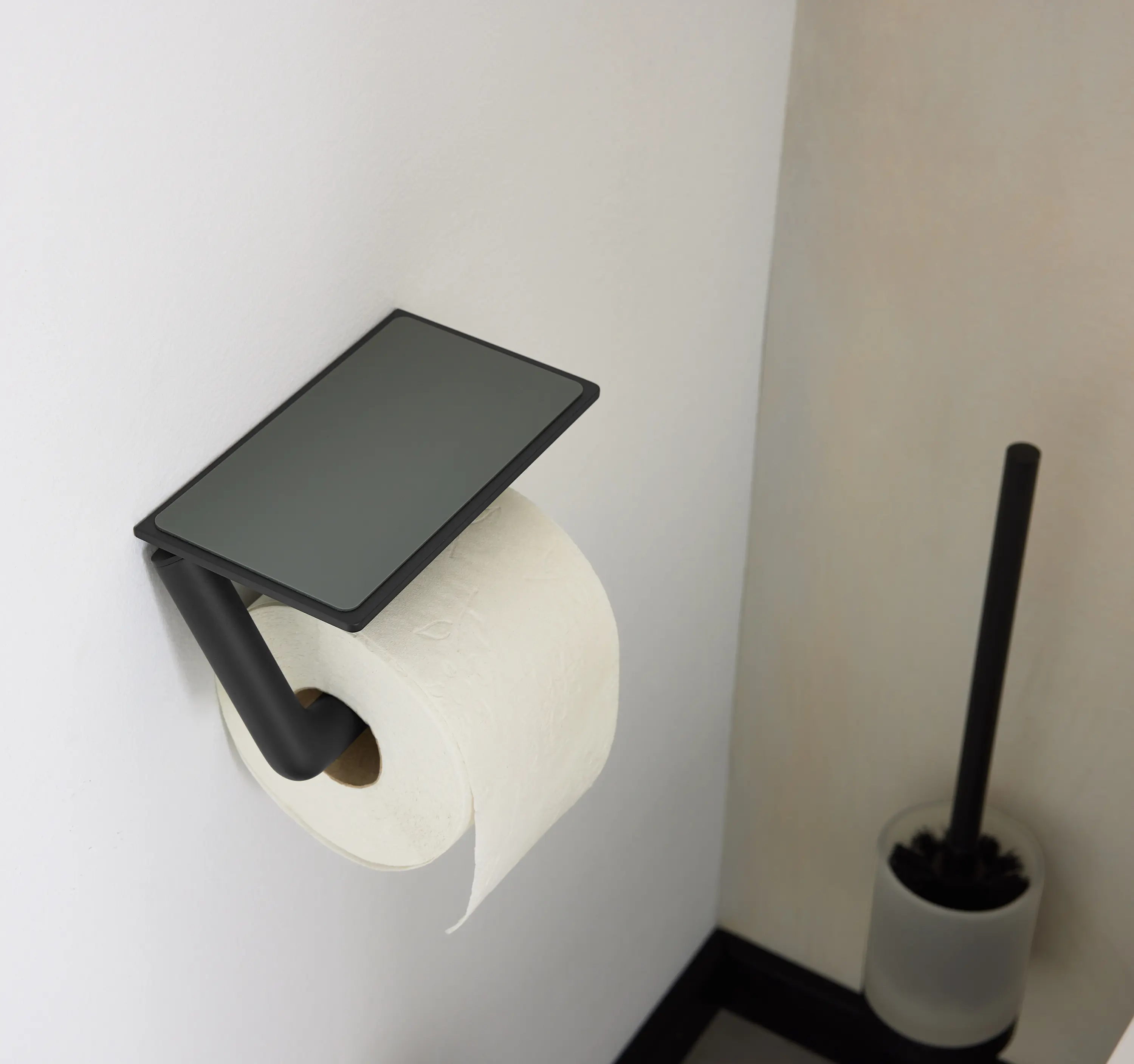 Vigour - Toilet roll holder white with shelf black
