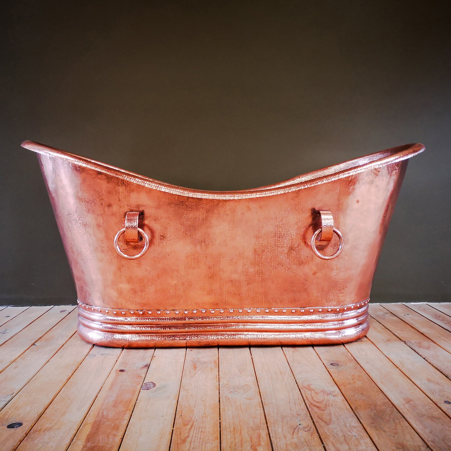 Mostra il prodotto Classica 72" - Hammered Copper Freestanding Tub del produttore AMORETTI BROTHERS
