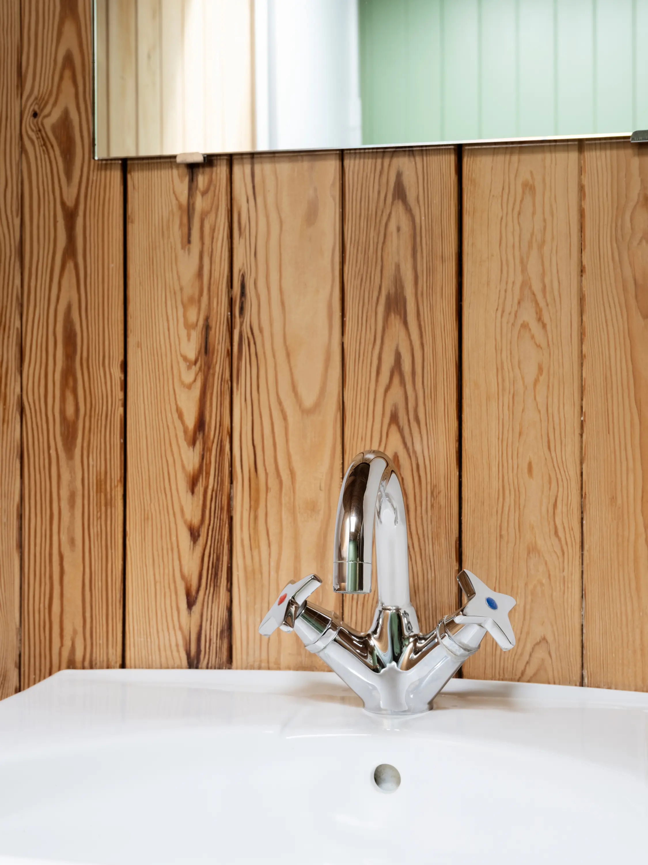TONI Copenhagen - Cross-handle built-in faucet with swivel spout s200 mm