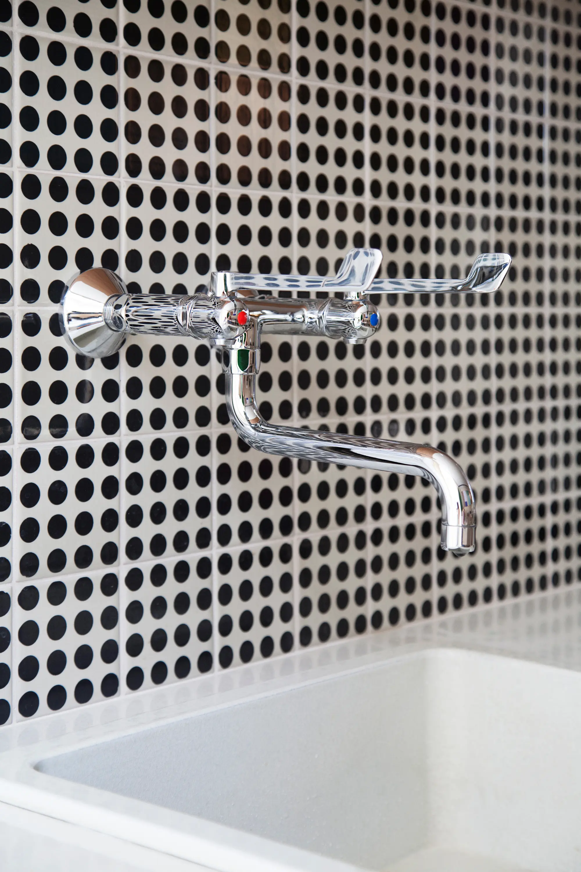 TONI Copenhagen - SP Elbow faucet with Ø200 spout