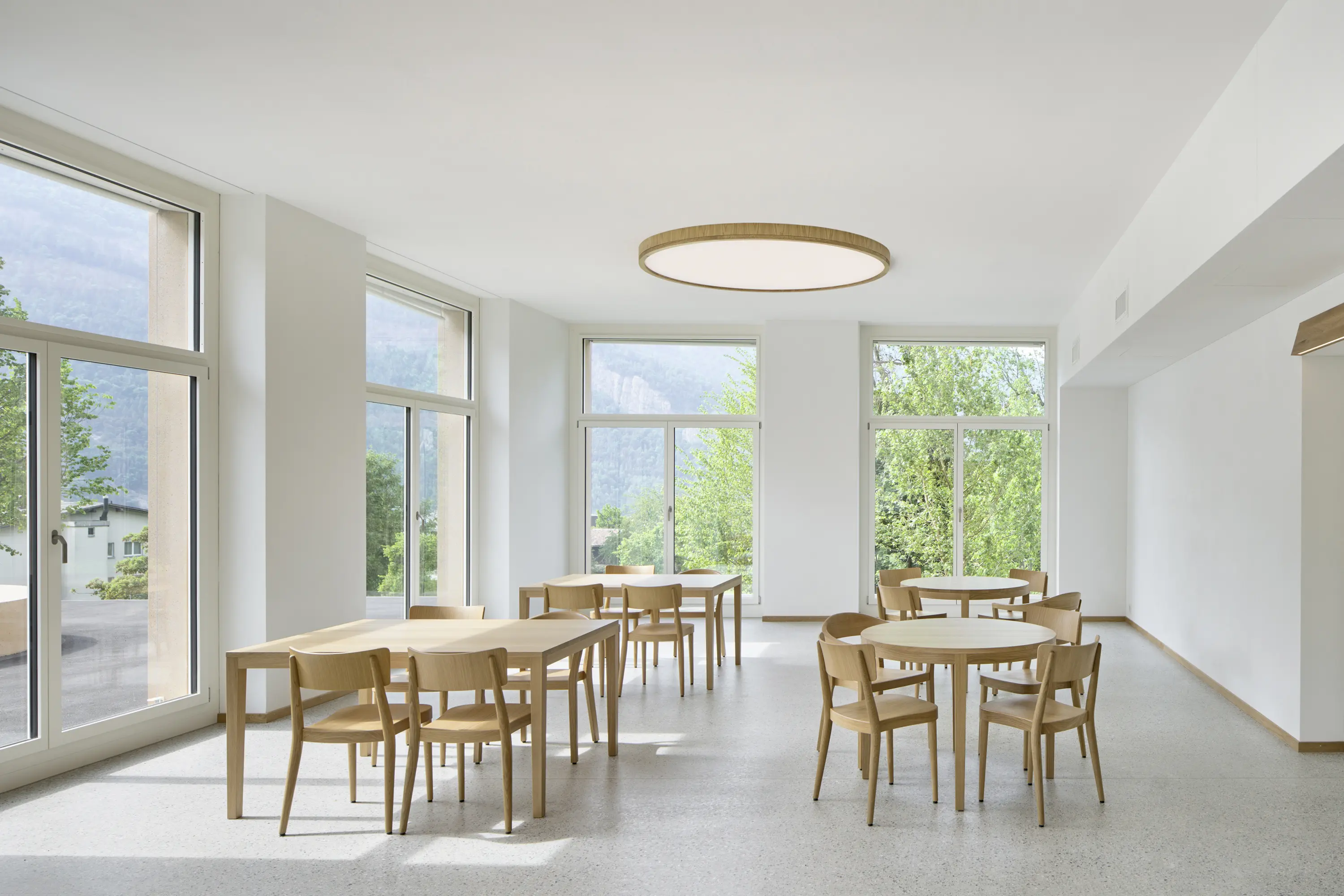 LIGHTGUIDE AG - Wood Round 1100x110