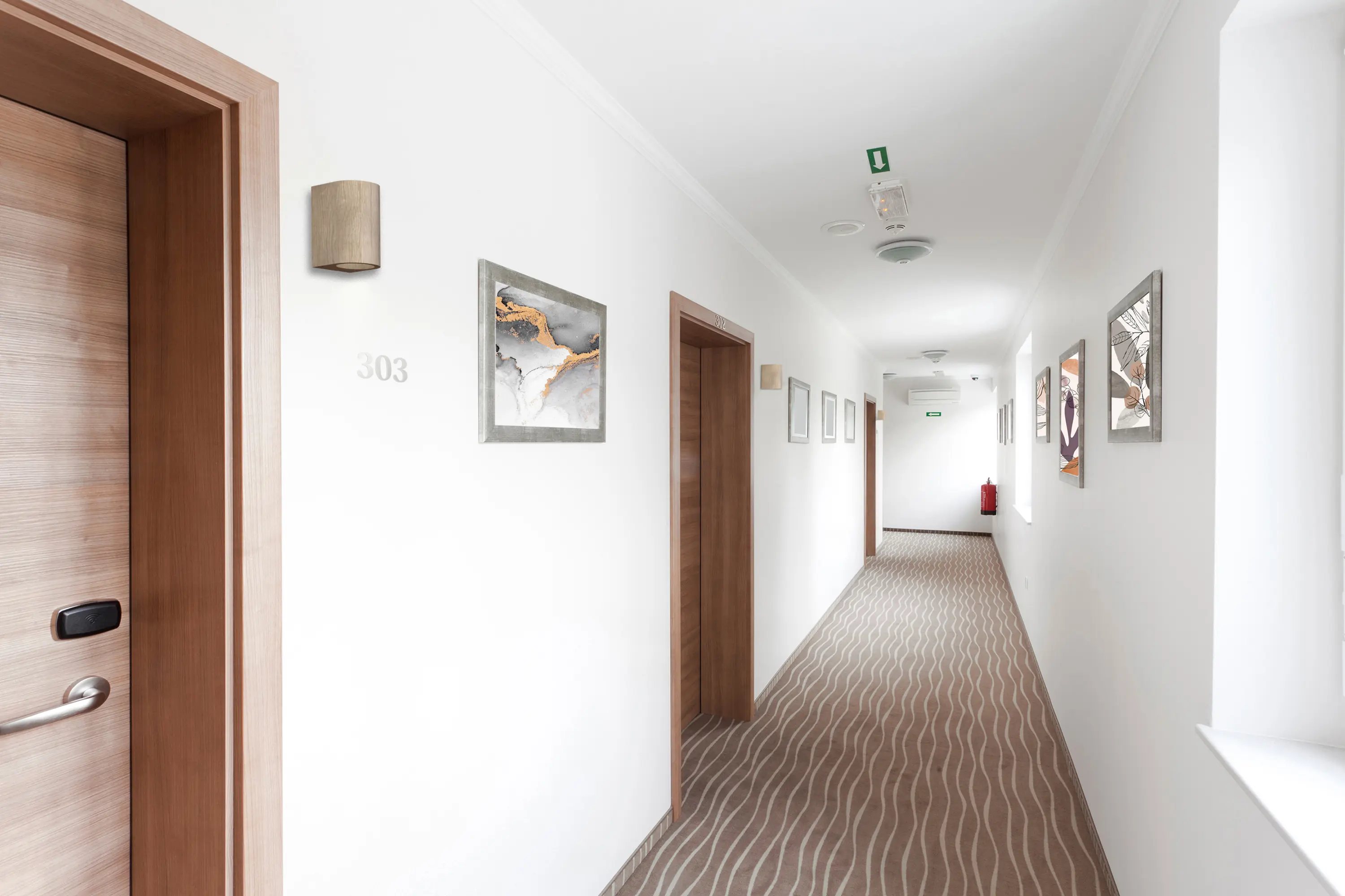 LIGHTGUIDE AG - Wood Wall