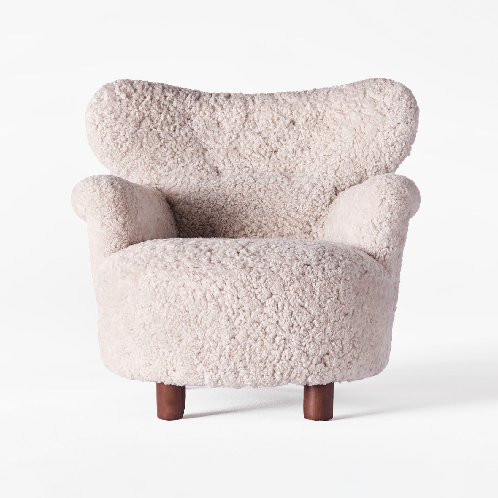 Mostra il prodotto Elias Armchair Sheepskin del produttore Dusty deco