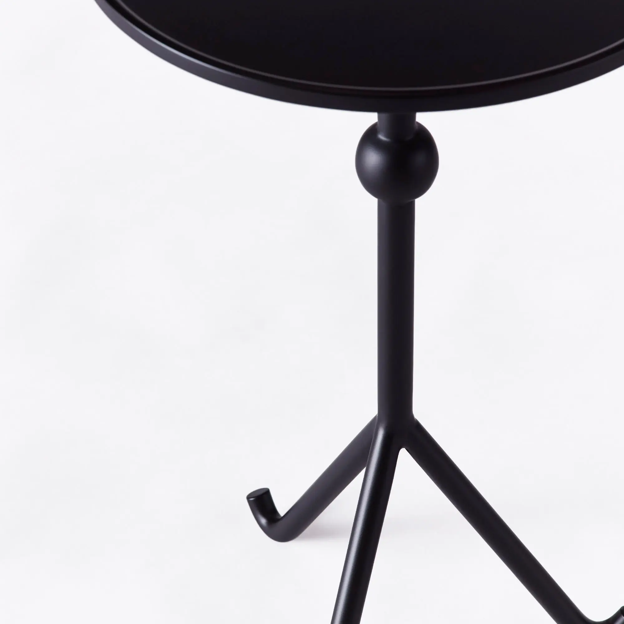 Dusty deco - Dusty Martini Table