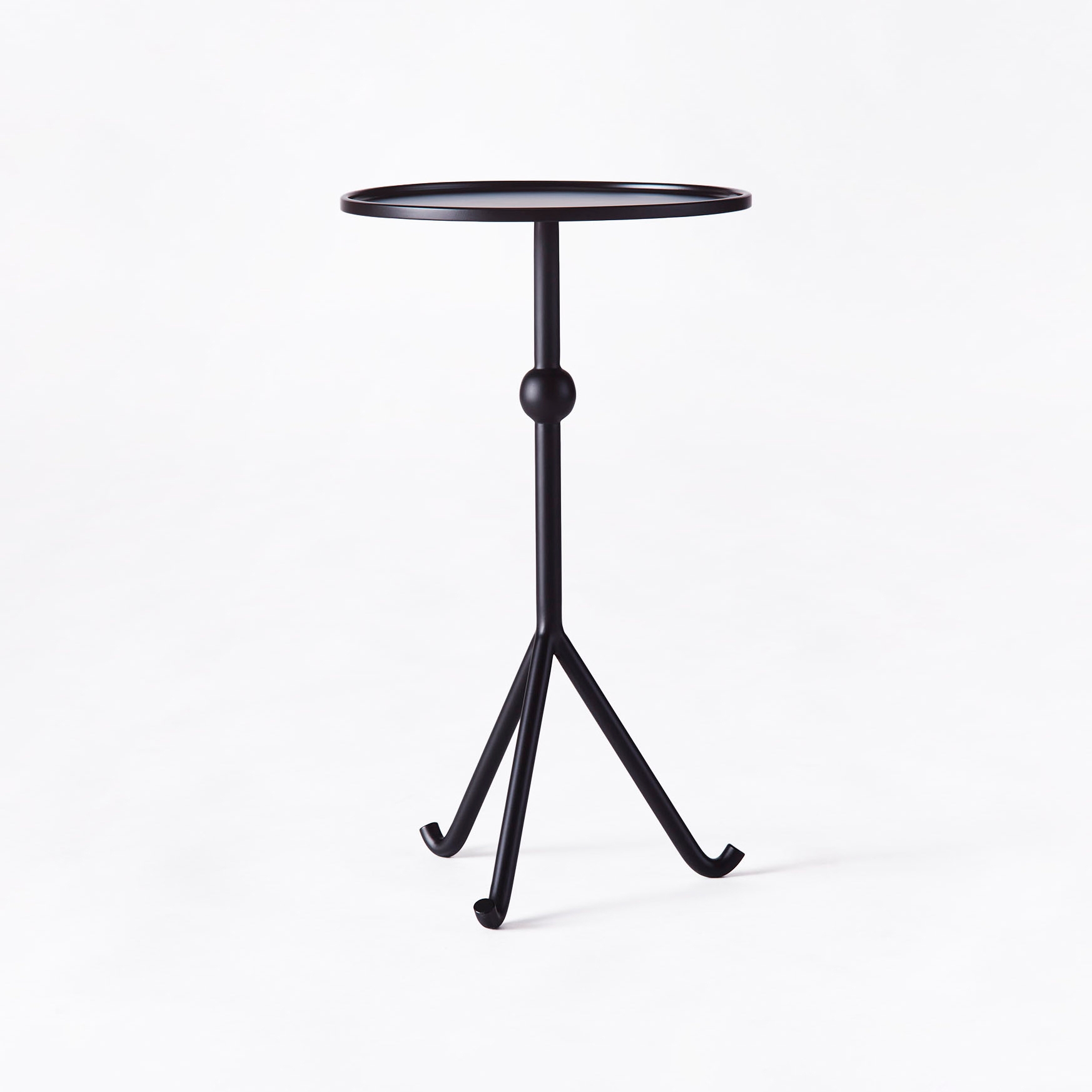 Mostra il prodotto Dusty Martini Table del produttore Dusty deco