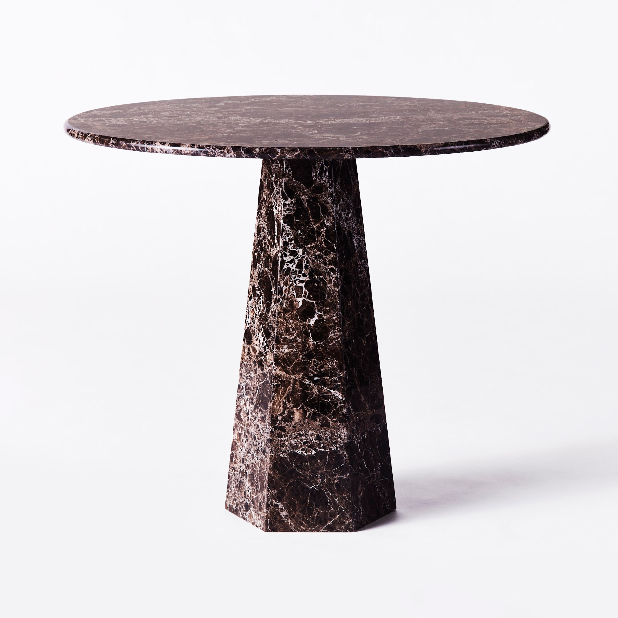 Afficher le produit Hexagon Dining Table Dark Emperador 120 du fabricant Dusty deco