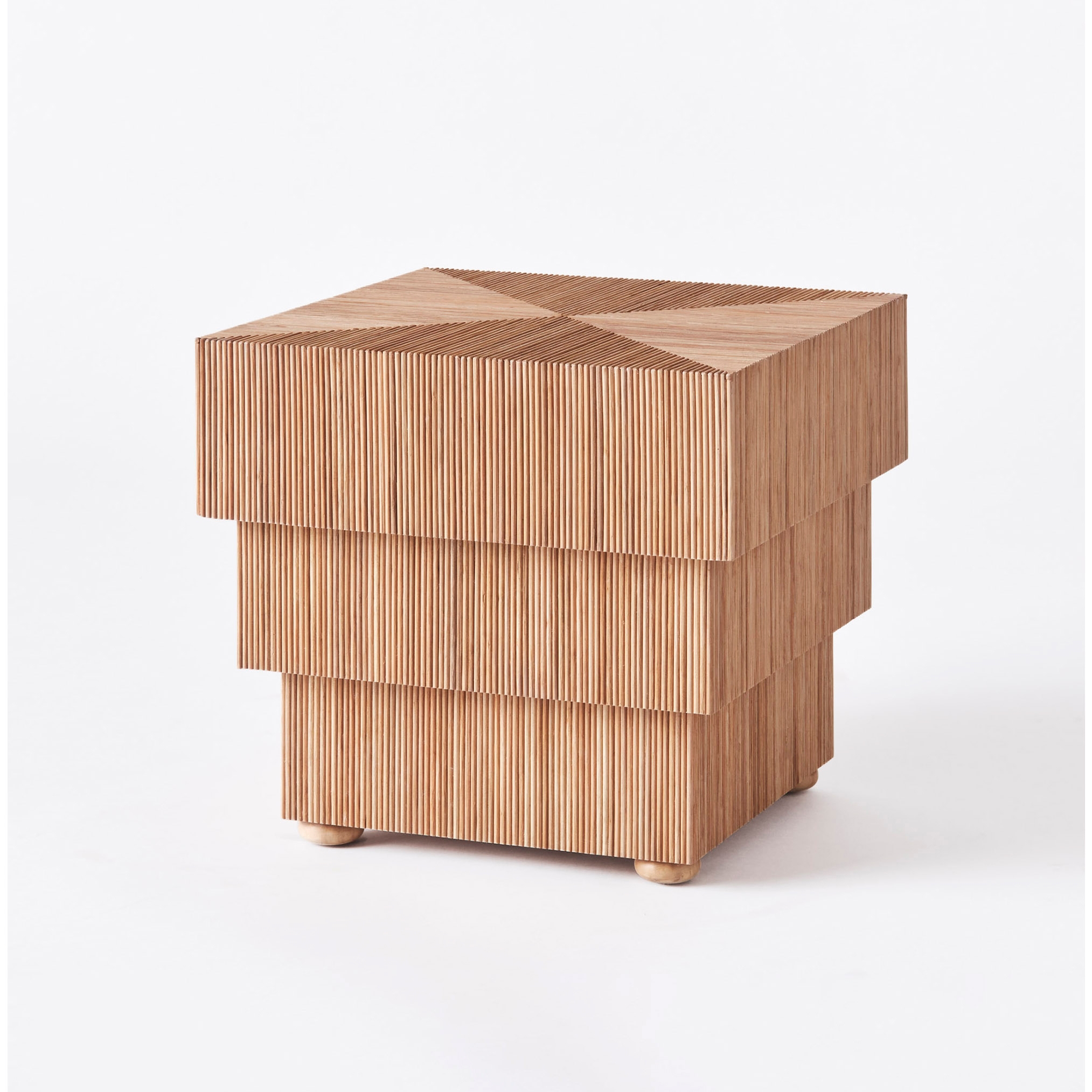 Afficher le produit Mikado Side Table du fabricant Dusty deco
