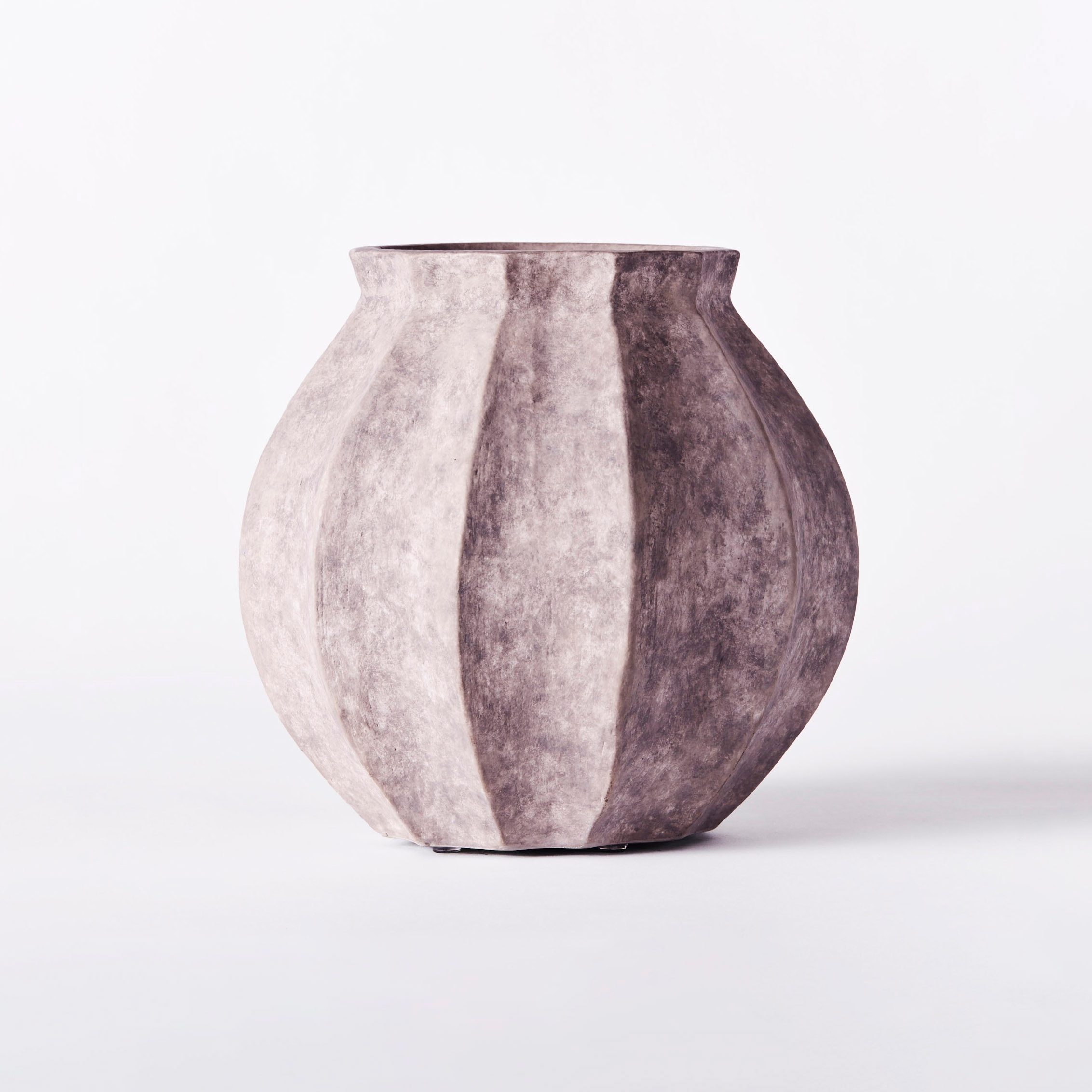 Mostra il prodotto Wedges Vase Grey del produttore Dusty deco