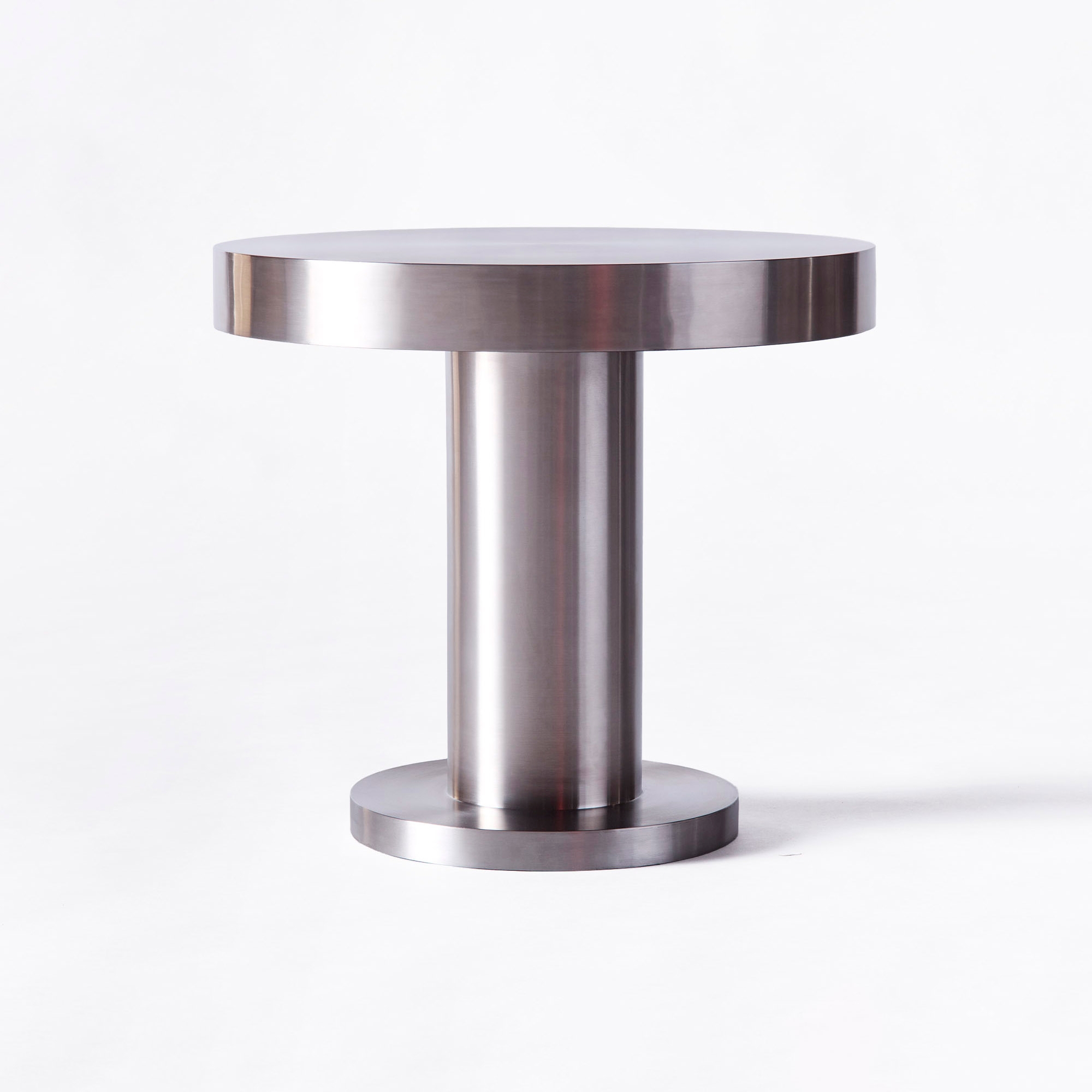 Produkt Cufflink Side Table des Herstellers Dusty deco anzeigen
