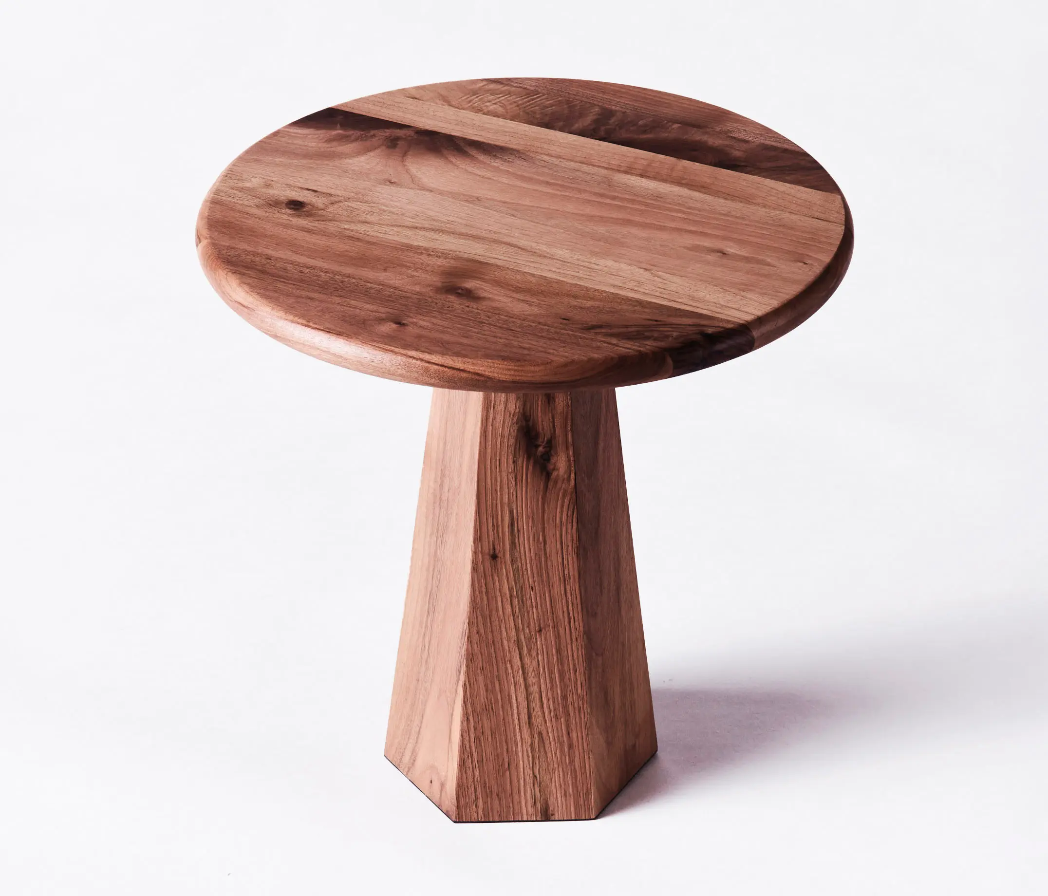 Dusty deco - Hexagon Side Table Walnut