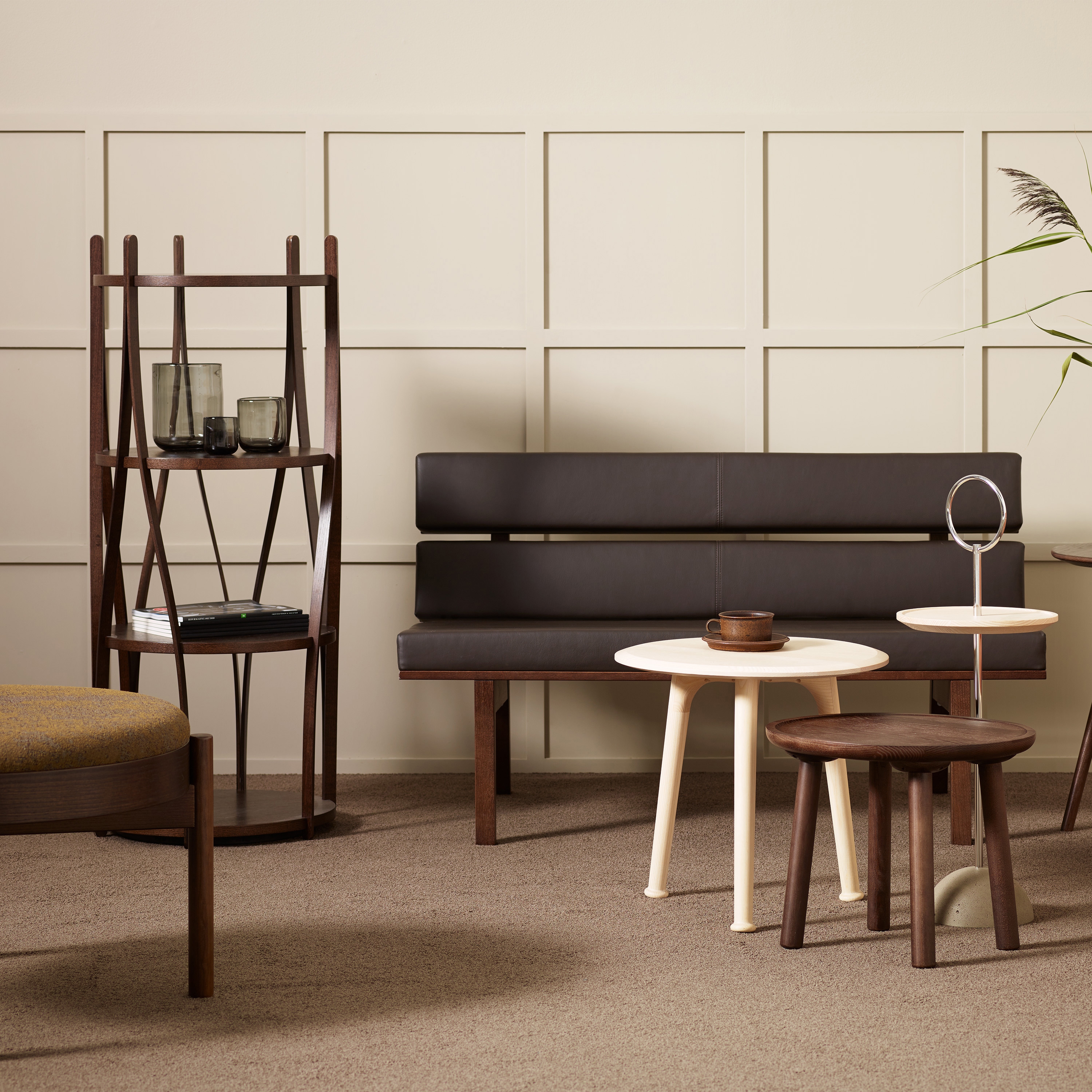 LOUNGE- | WARTEBEREICH