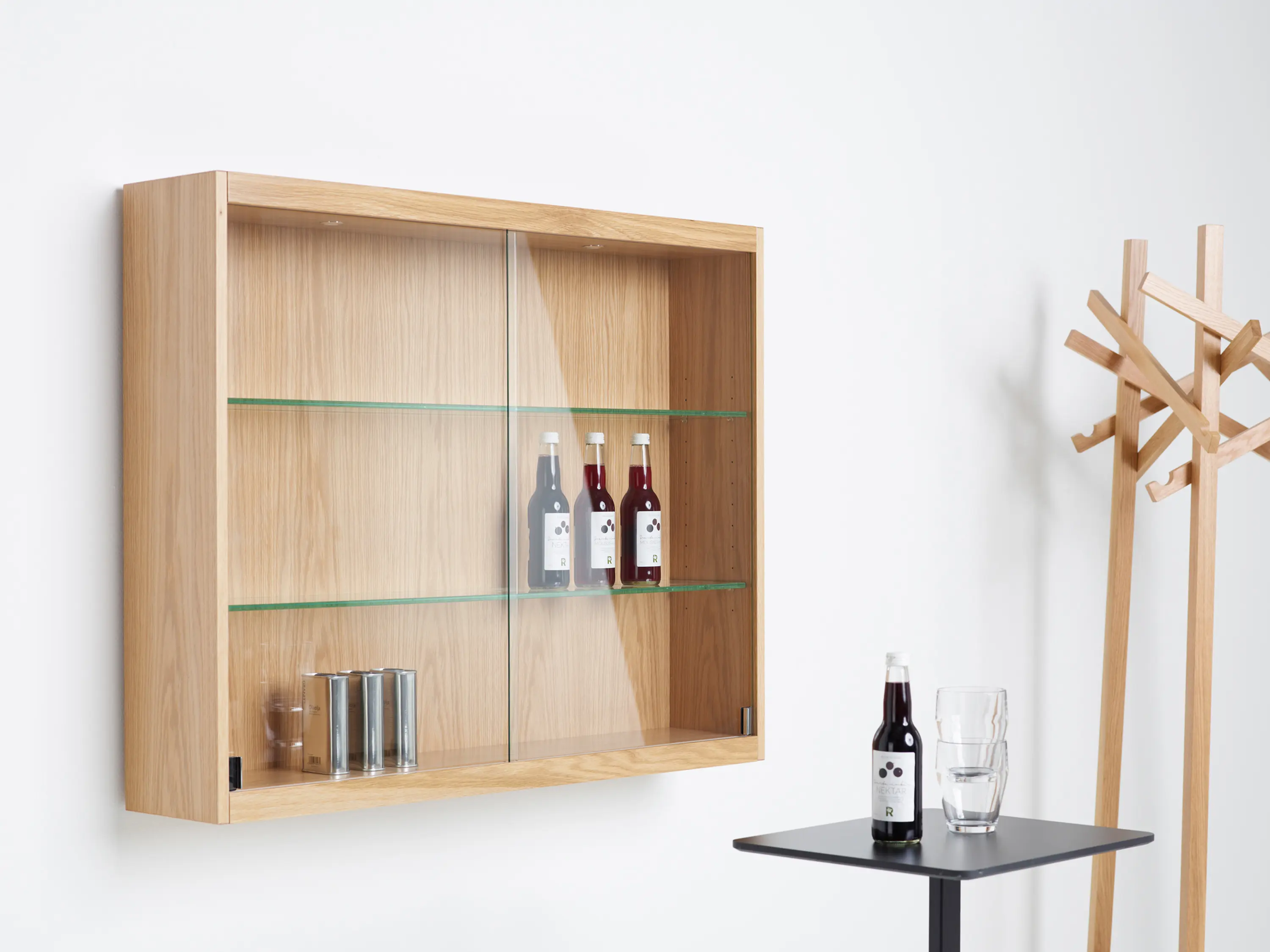 Karl Andersson & Söner - Front Display cabinet FRM10040