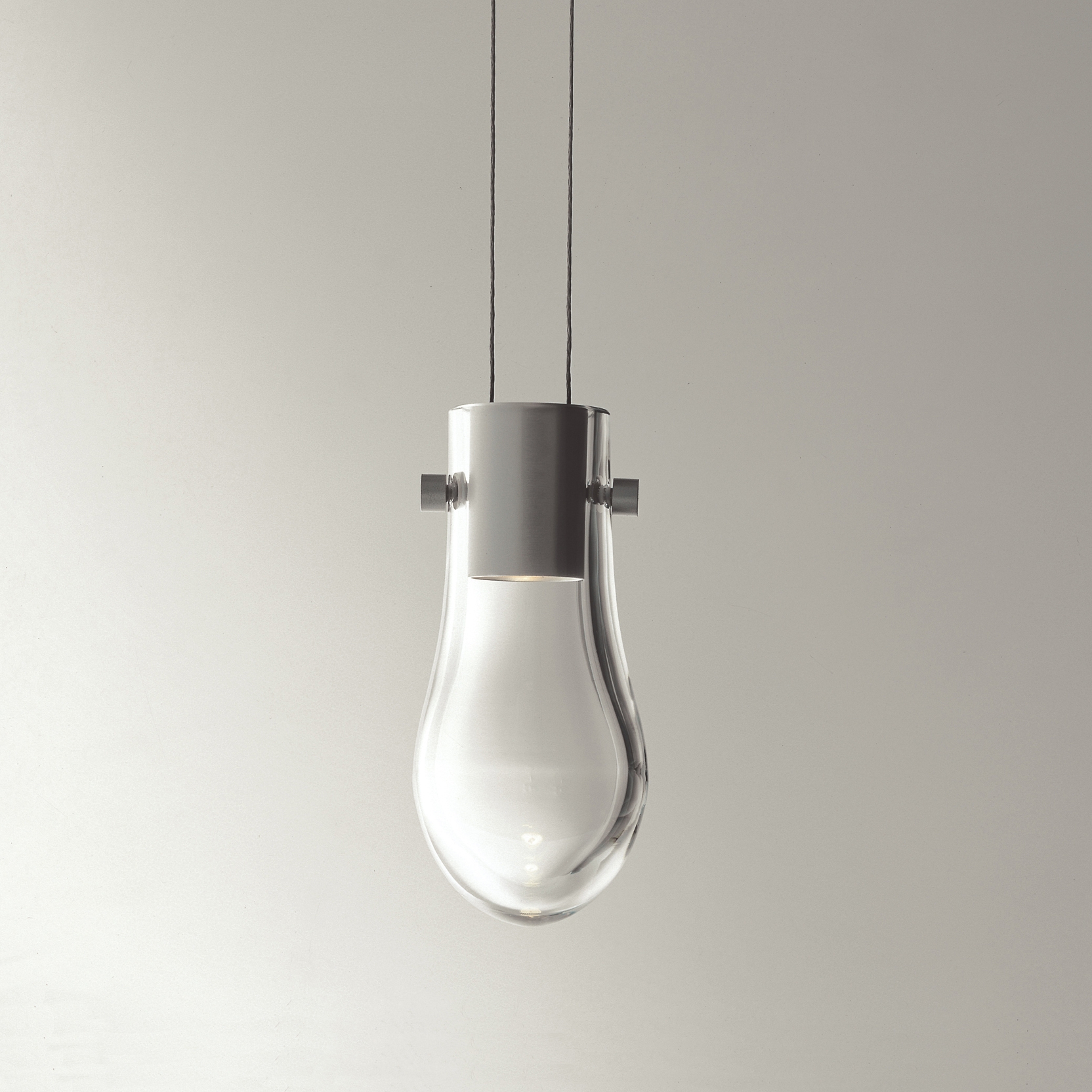 SUSPENDED LAMPS