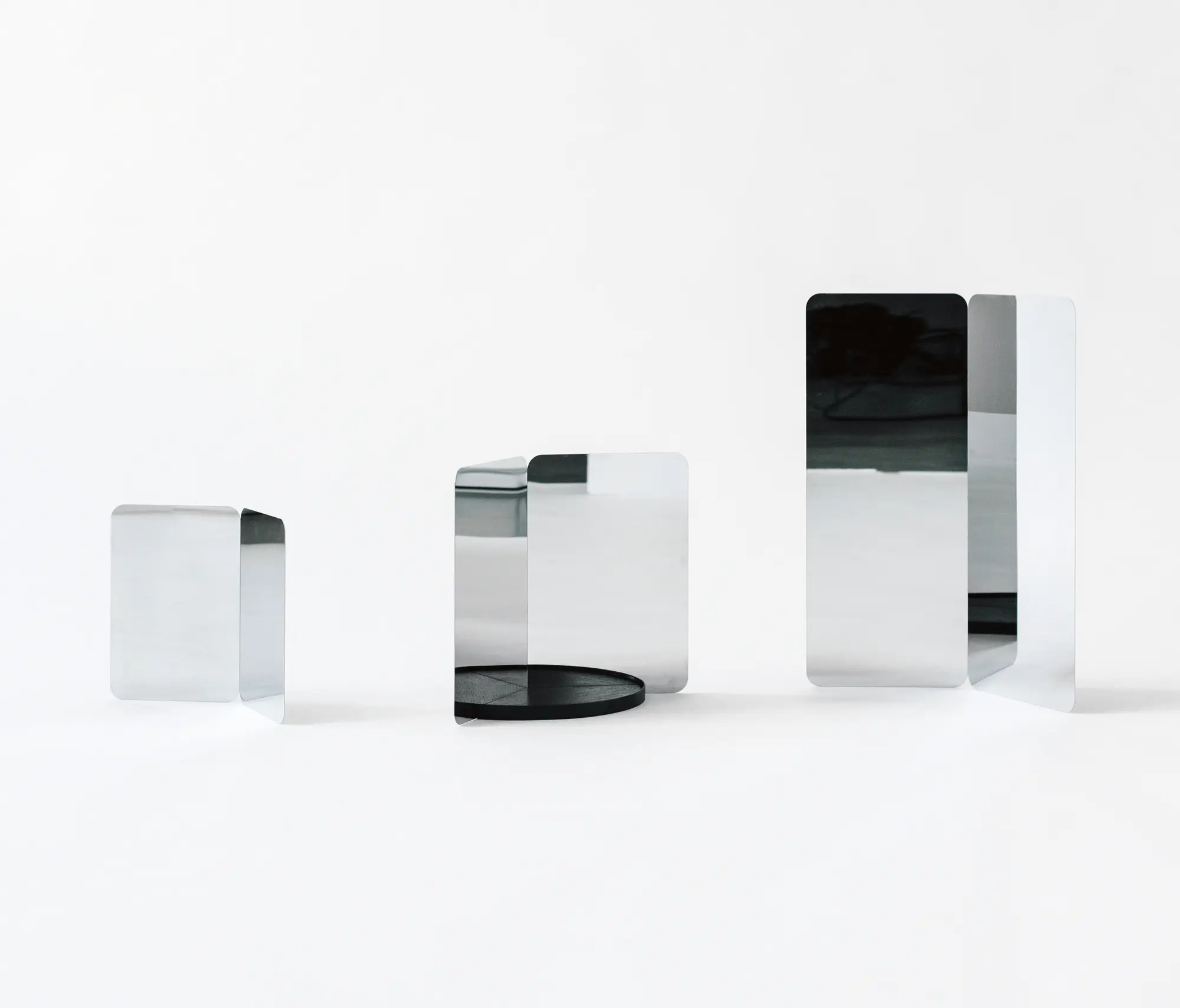 124° MIRROR - Mirrors from Artek | Architonic