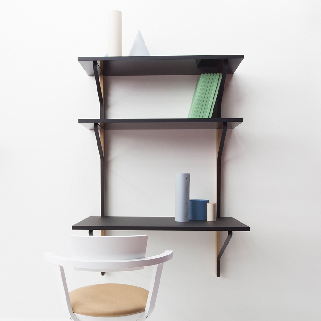 Produkt Kaari Wall Shelf with Desk REB013 des Herstellers Artek anzeigen