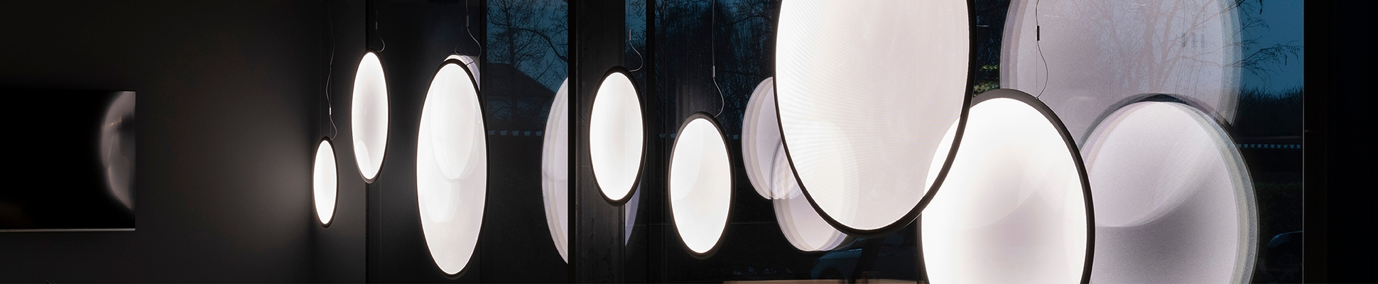 Discover the world of manufacturer Artemide