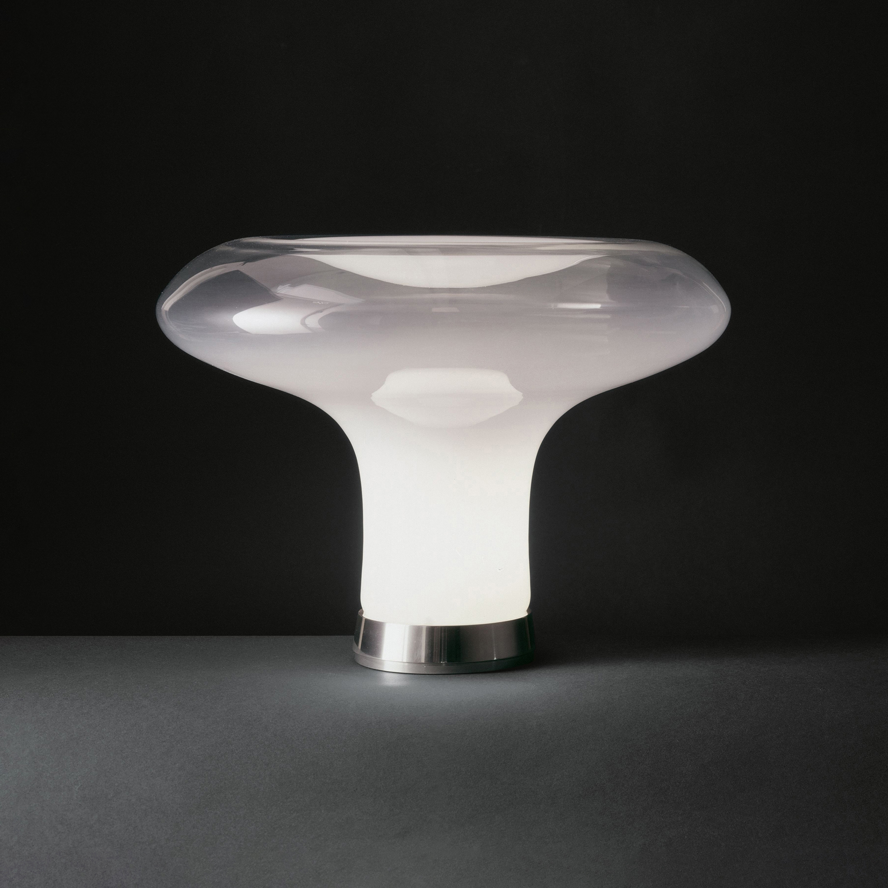 Mostra il prodotto Lesbo del produttore Artemide