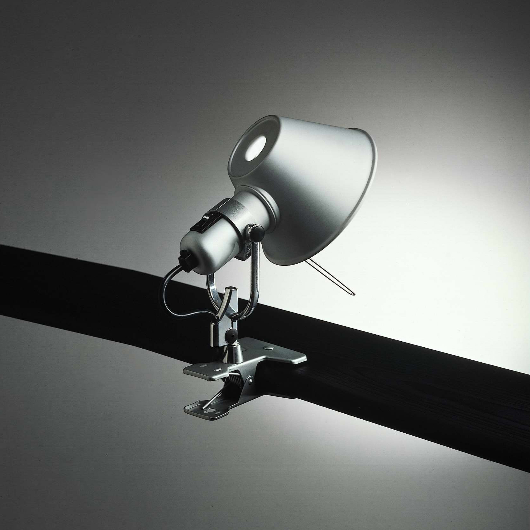Produkt Tolomeo Pinza des Herstellers Artemide anzeigen