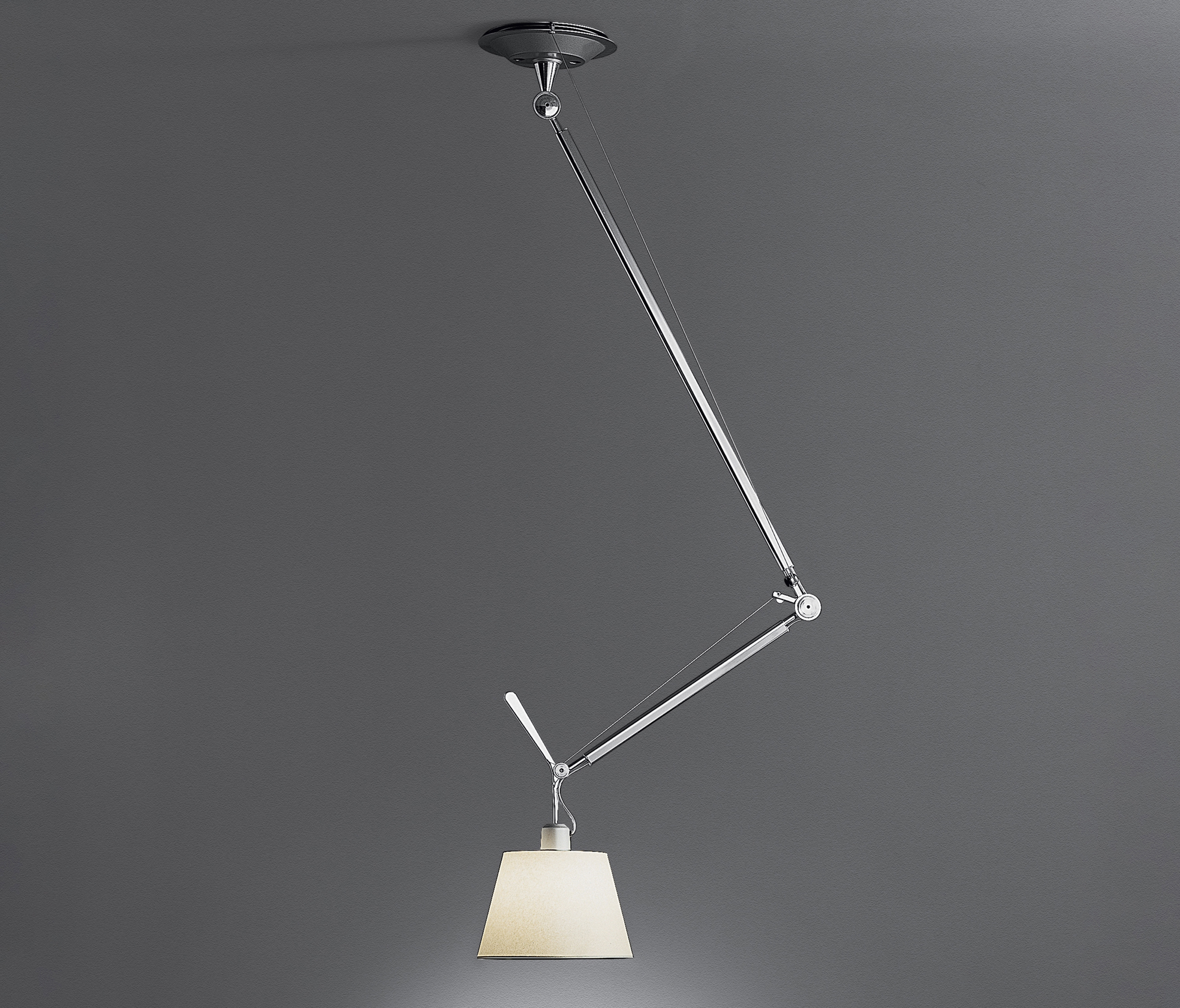 Display product Tolomeo Decentrata Suspension from manufacturer Artemide