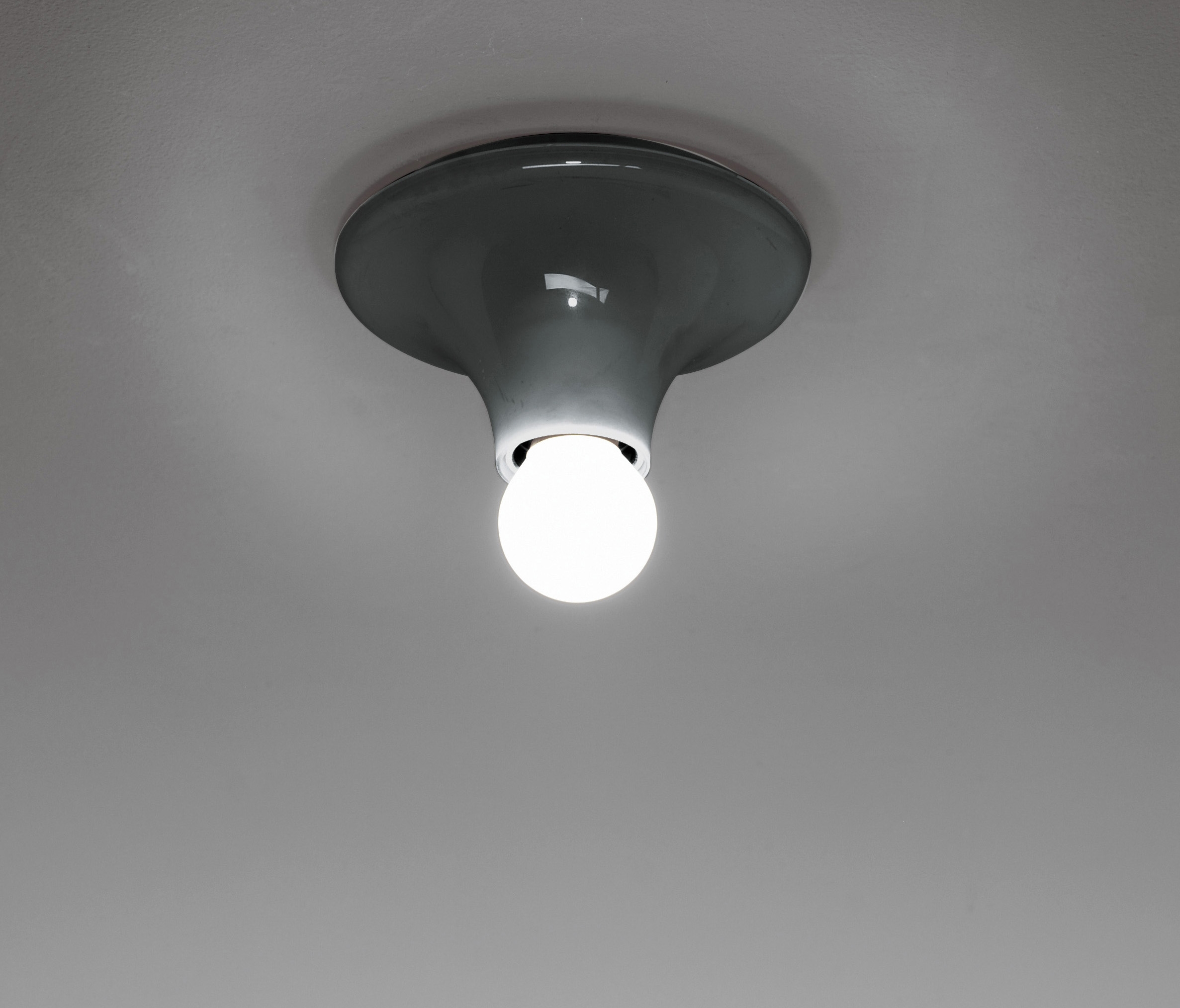 Mostra il prodotto Teti del produttore Artemide