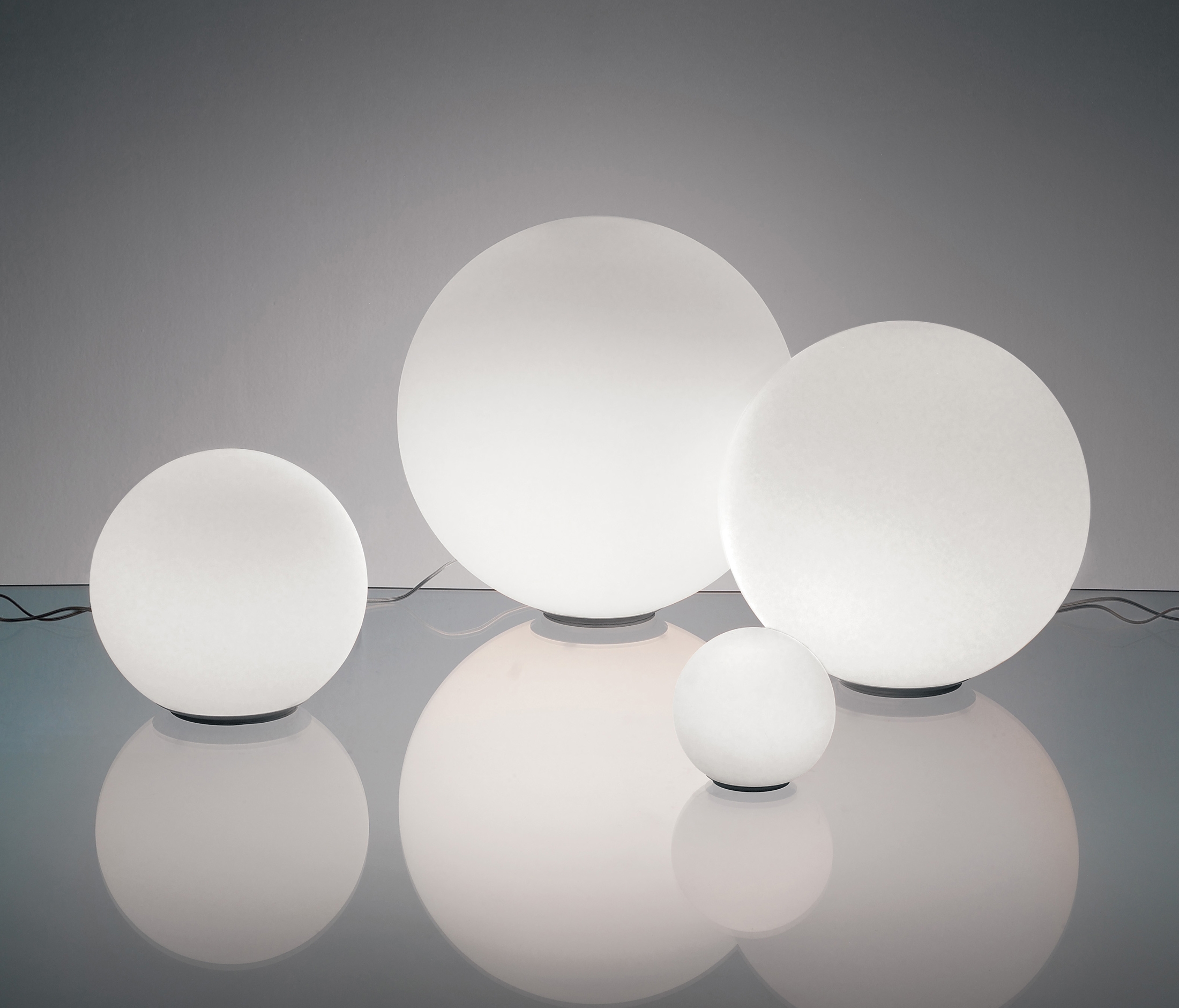 Mostrar el producto Dioscuri Table 14/25/35/42 del fabricante Artemide
