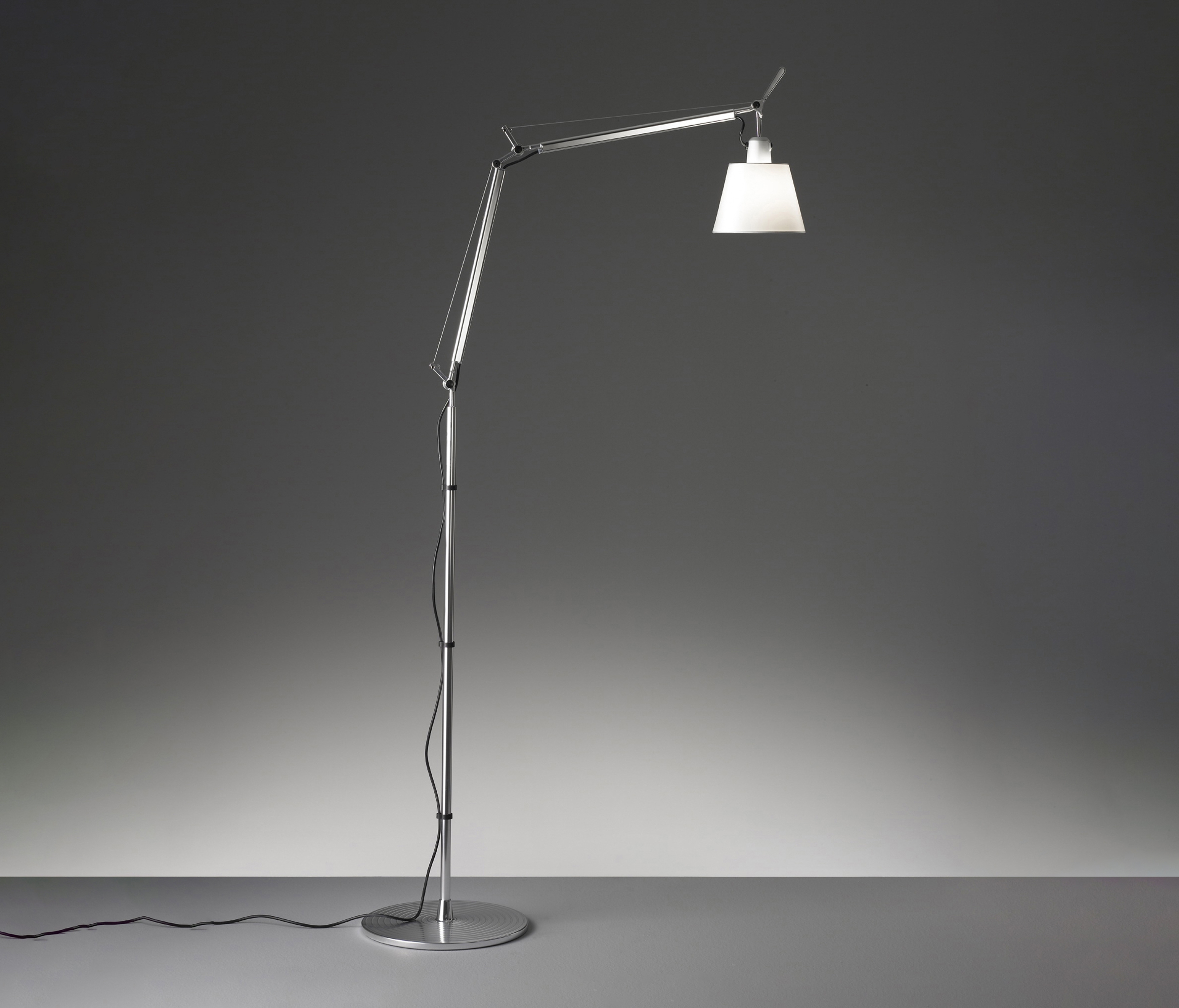 Display product Tolomeo Basculante Floor from manufacturer Artemide