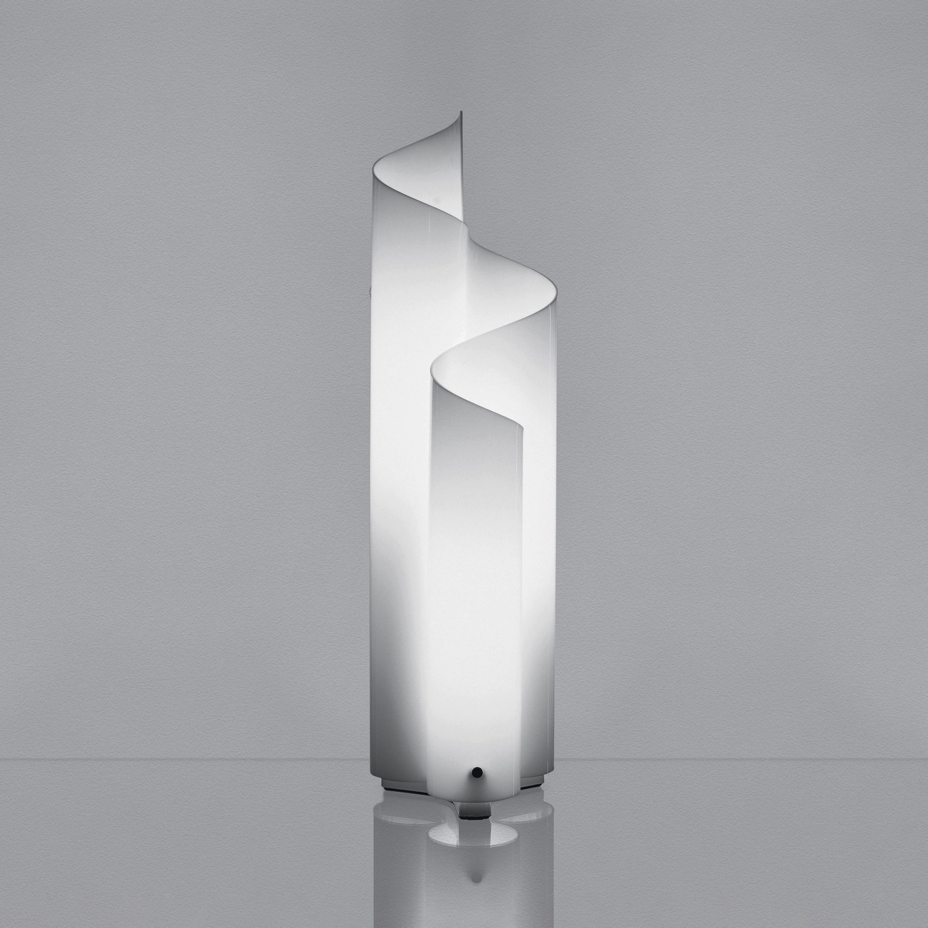 Display product Mezzachimera from manufacturer Artemide