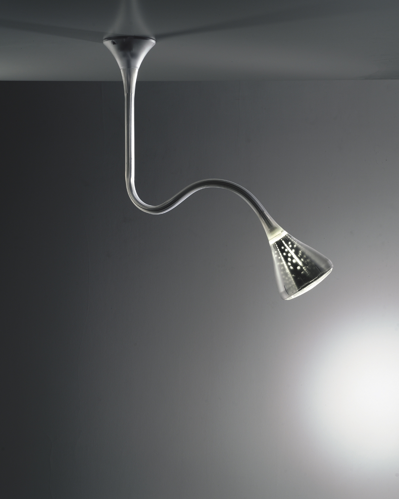 Display product Pipe Suspension from manufacturer Artemide